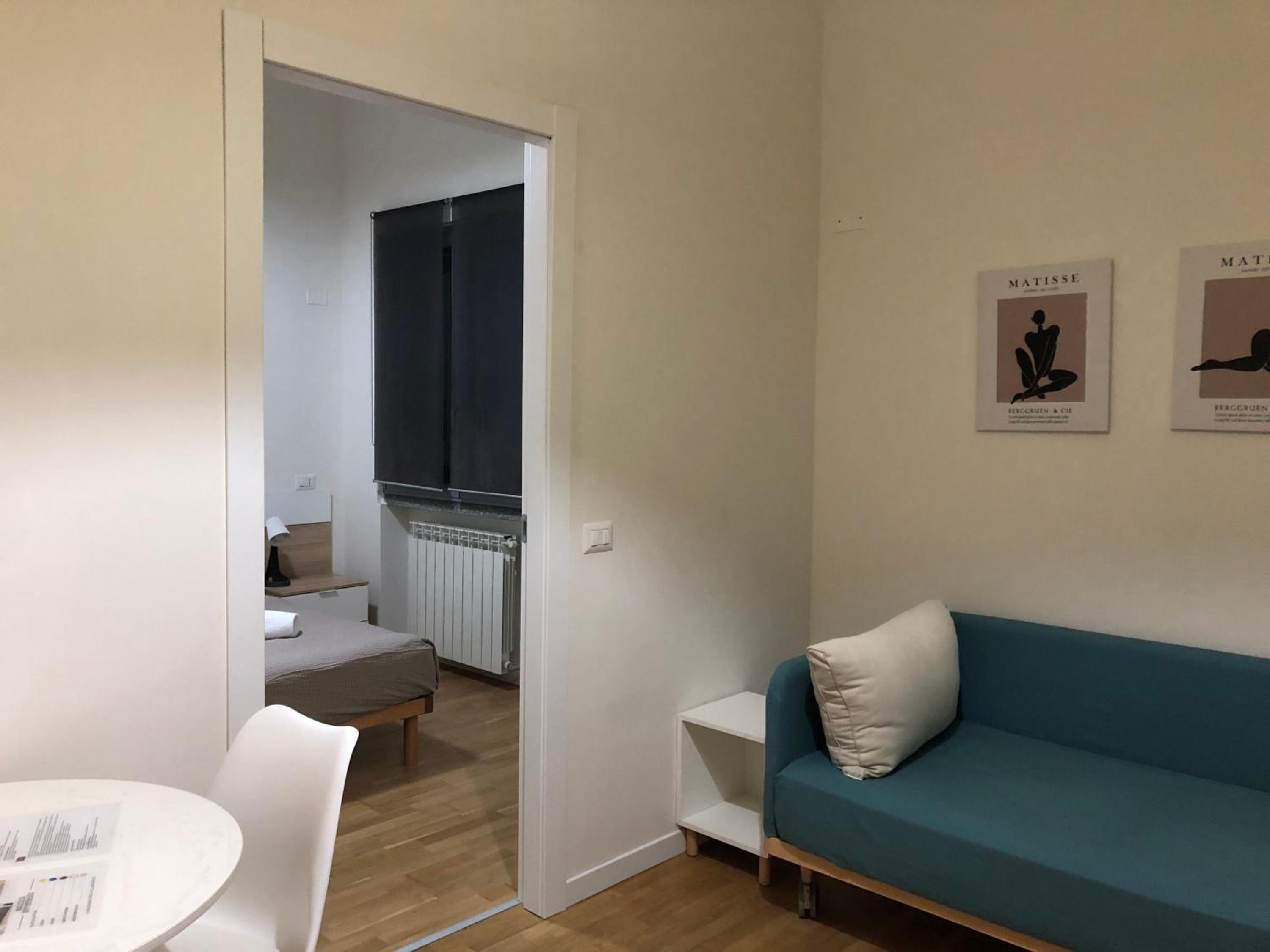 One-Bedroom Apartment photo 3
