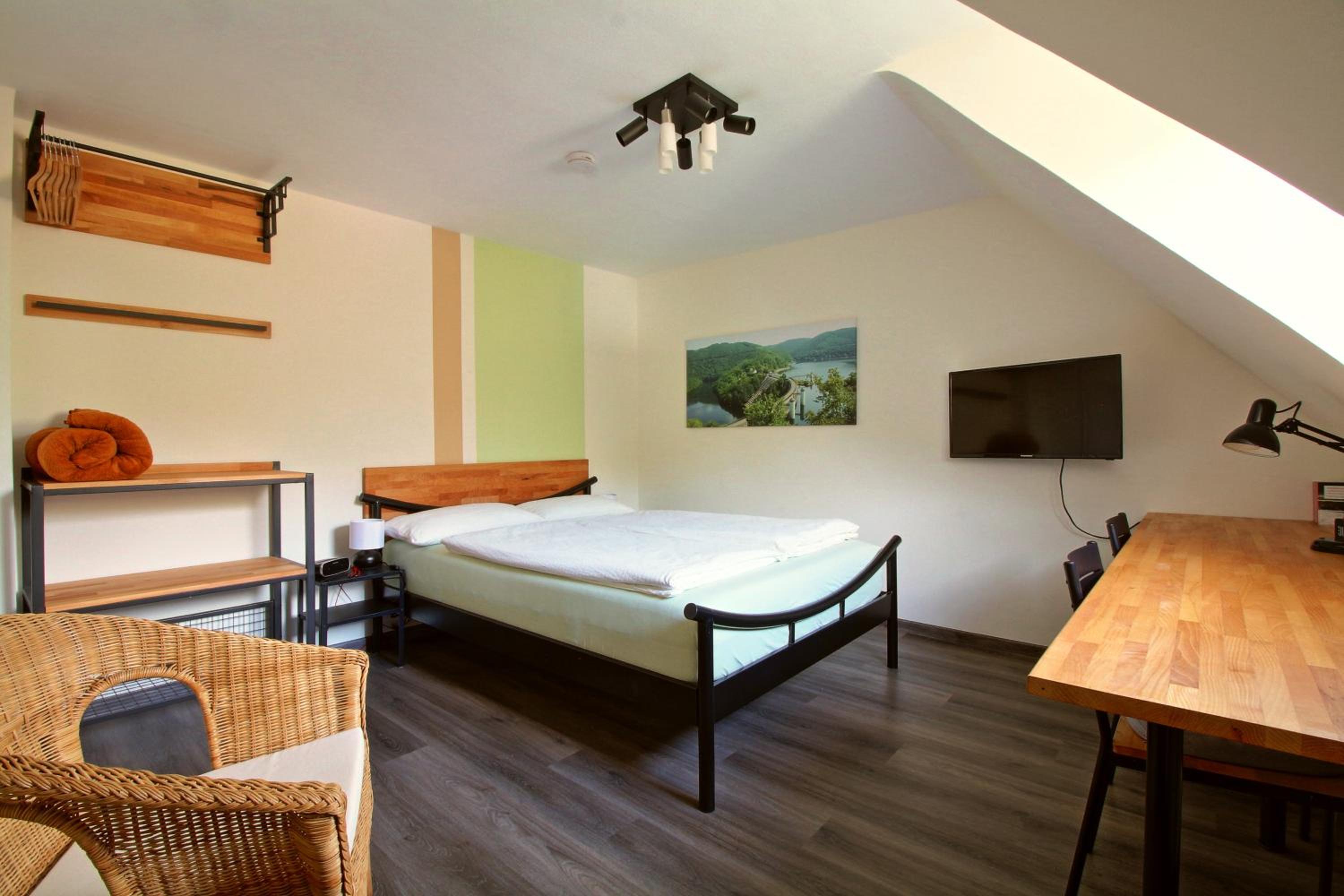 Double Room - Photo 3