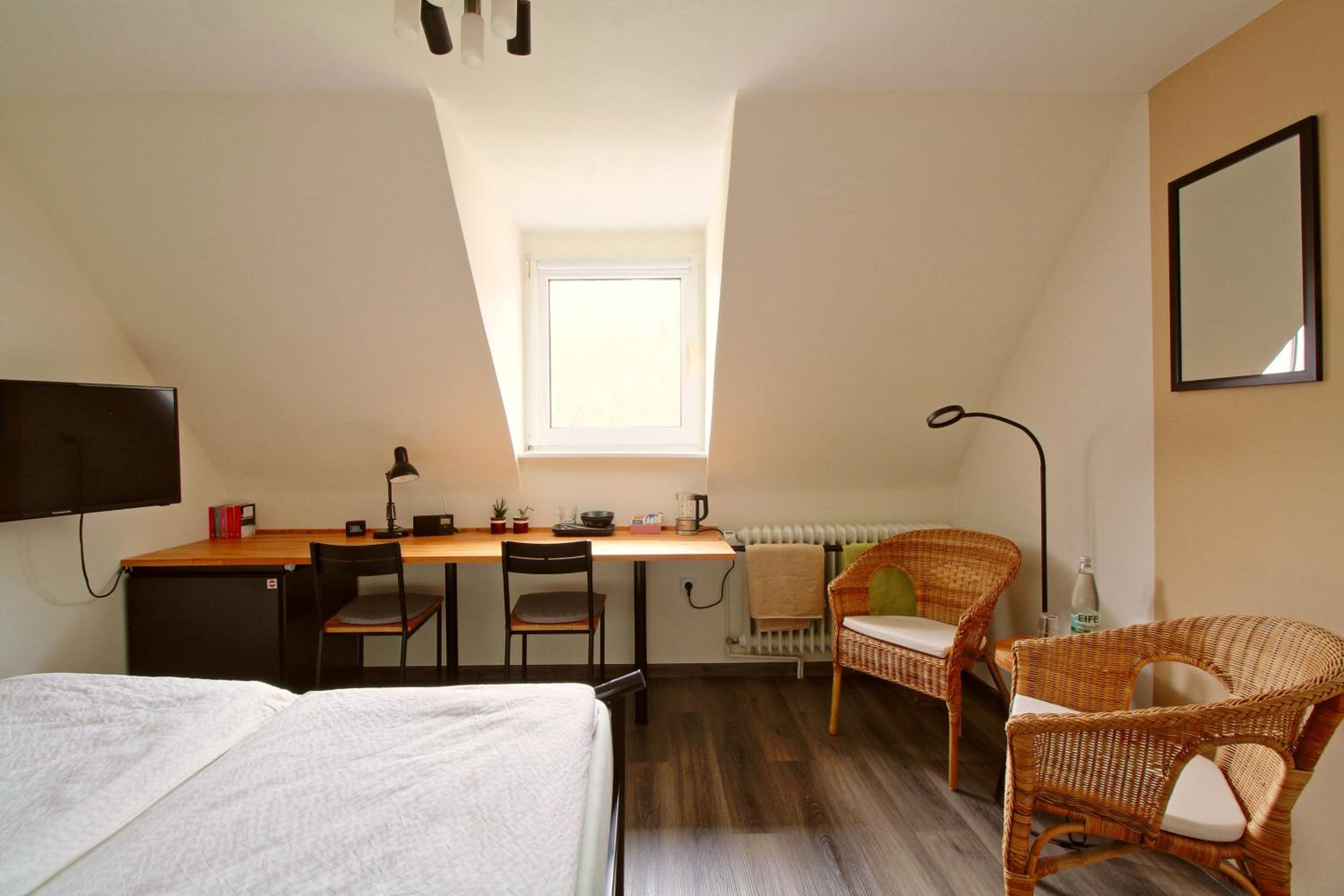 Double Room - Photo 5