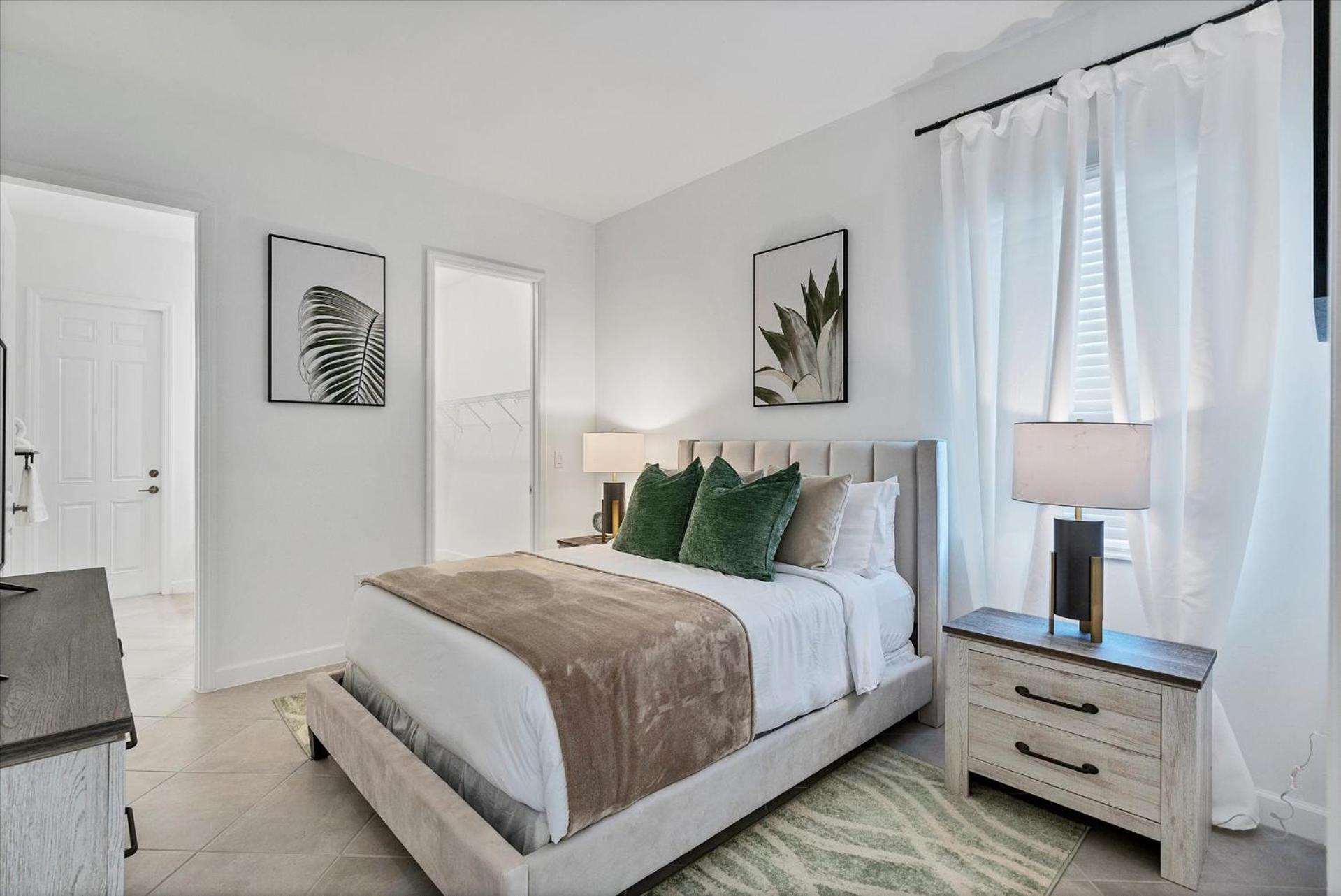 Three-Bedroom House photo 2
