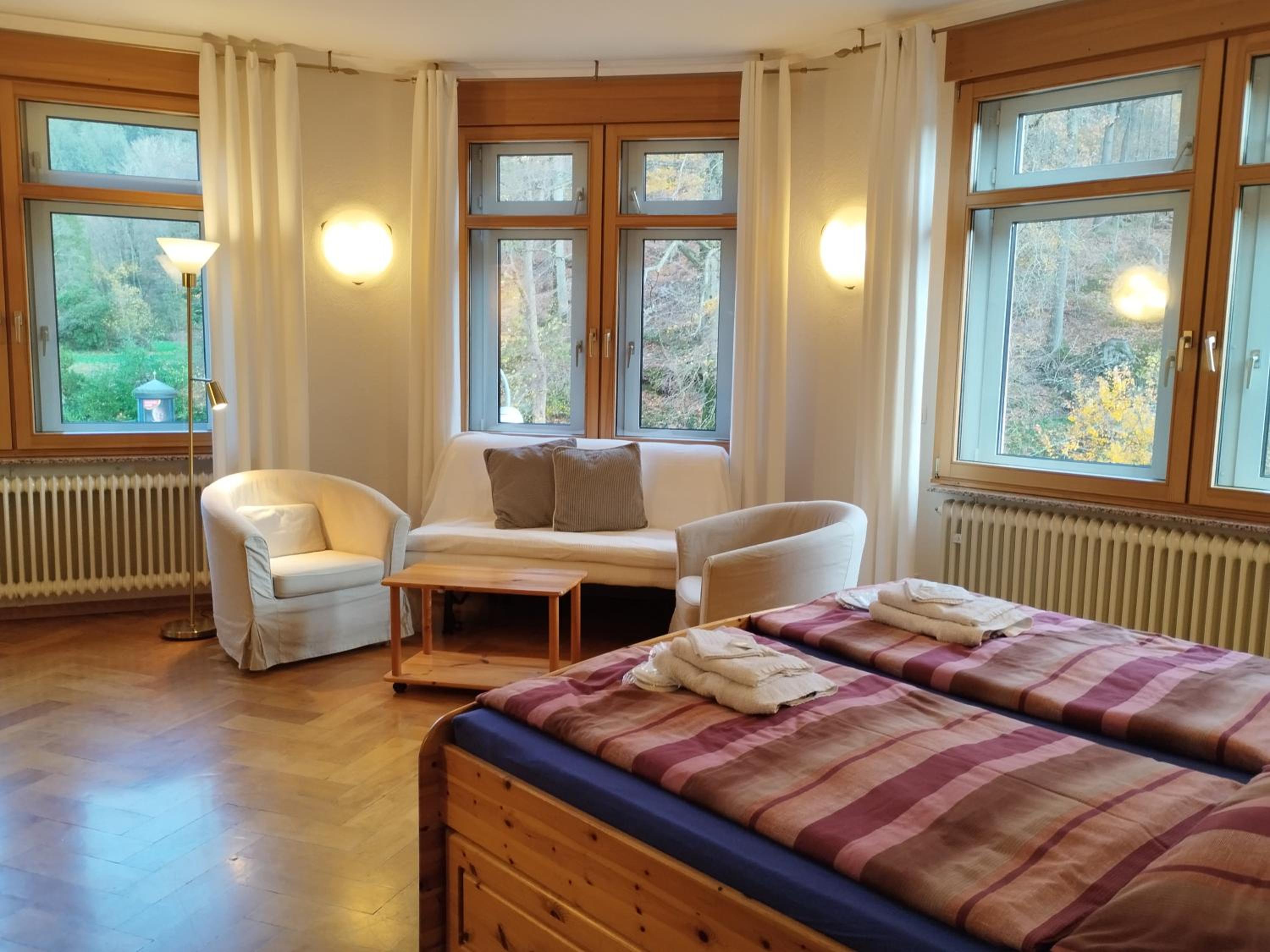 Apartment with Mountain View photo 1