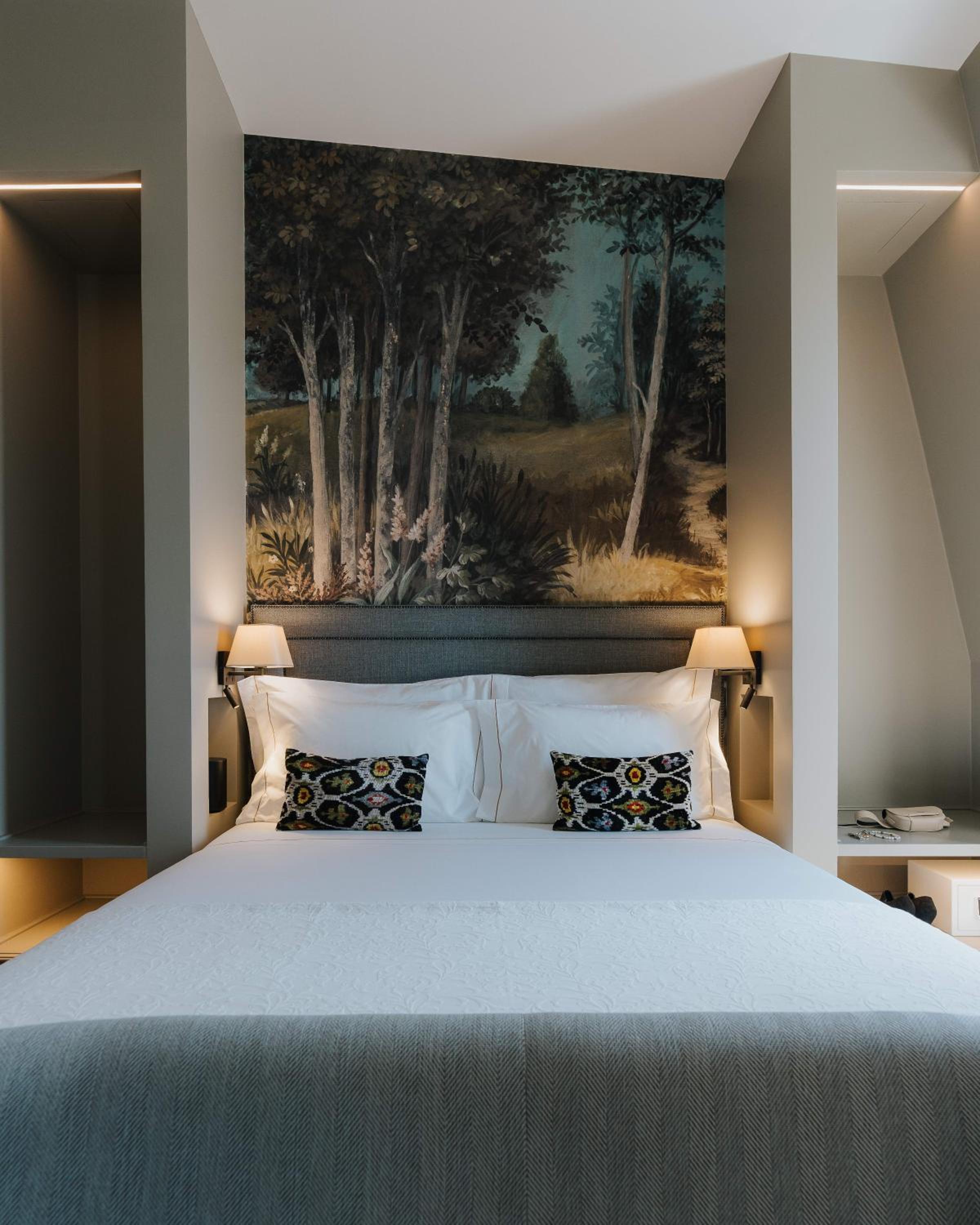 Premium Suite with River View - Photo 8