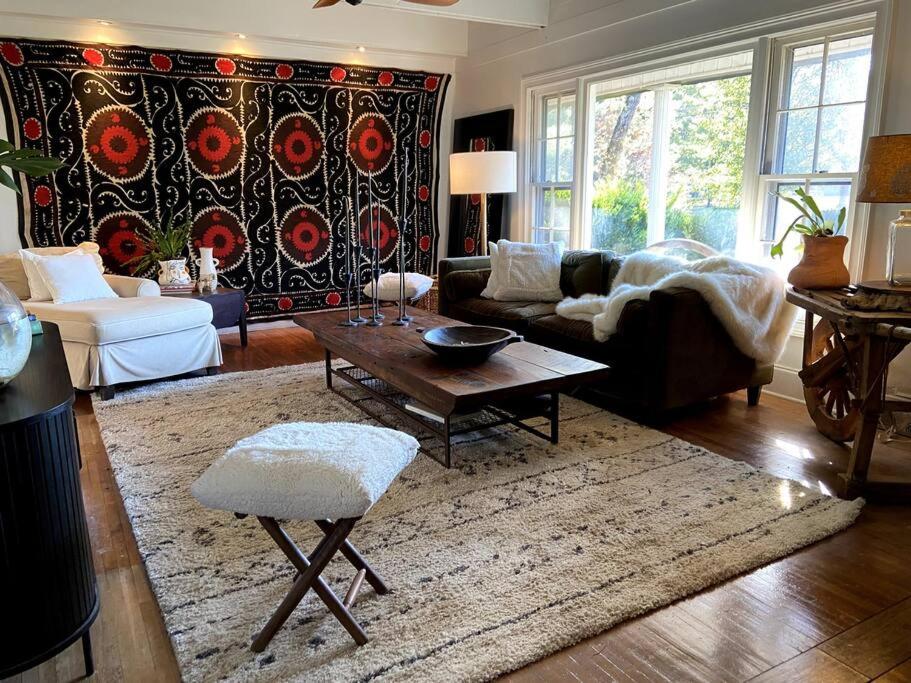 Three-Bedroom House photo 1