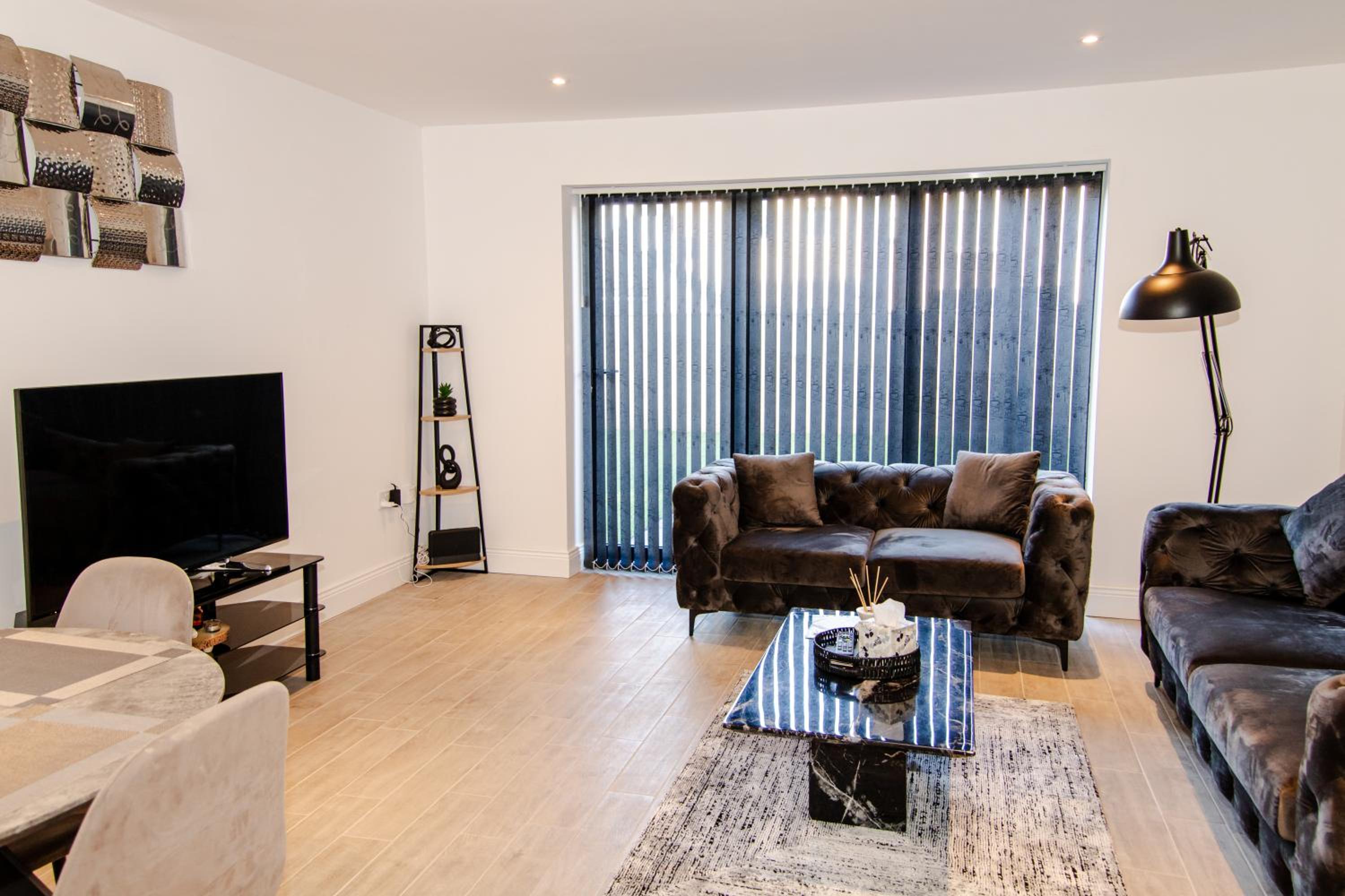 Three-Bedroom Apartment photo 1