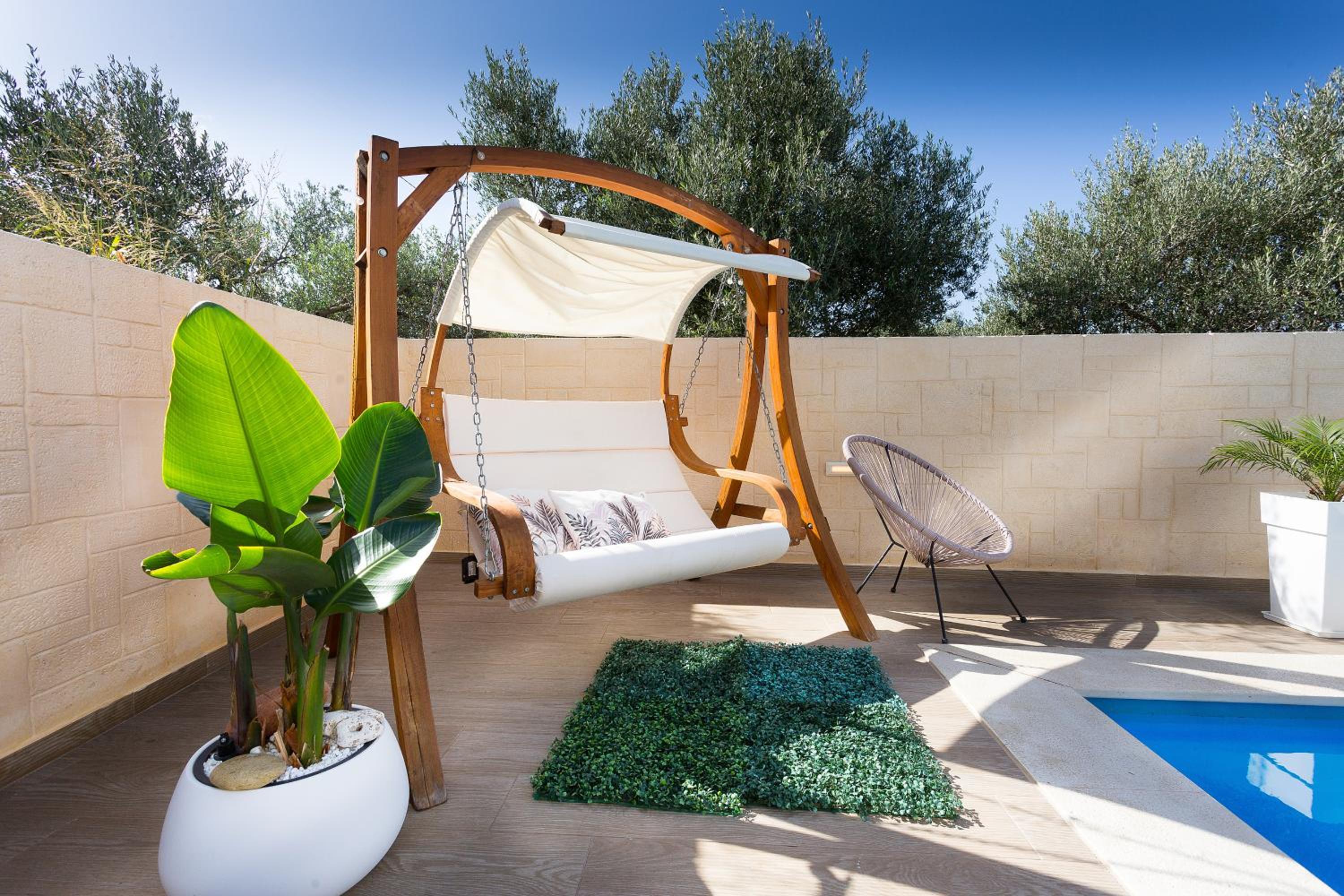 Villa with Private Pool photo 3