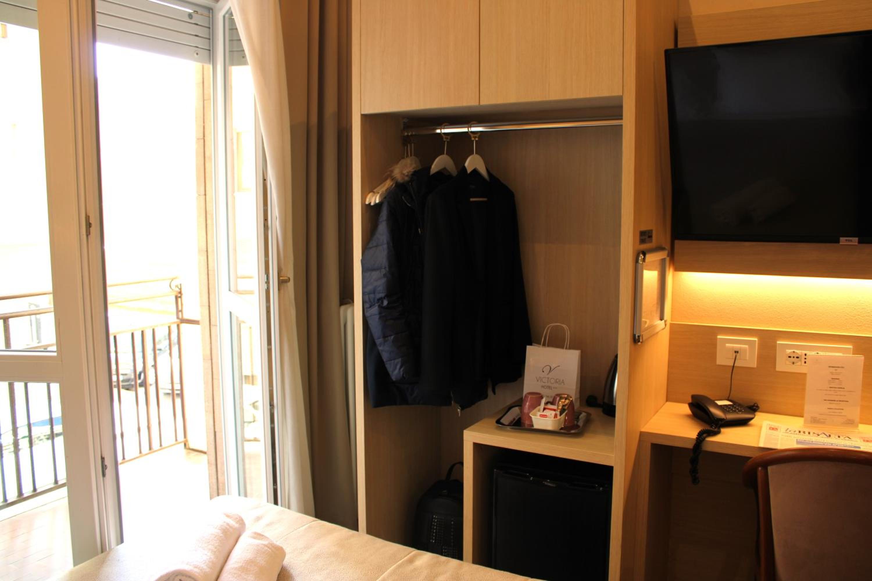 Standard Double Room - Photo 2