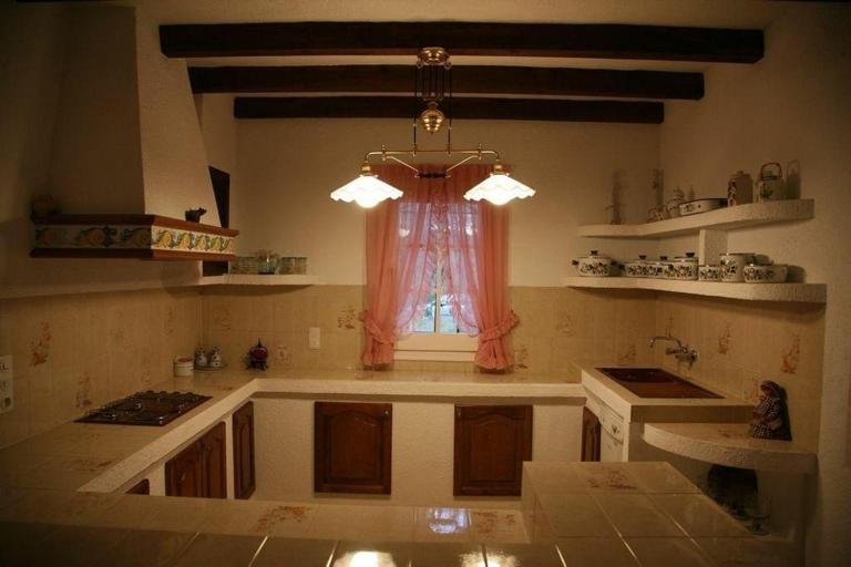 Villa photo 2