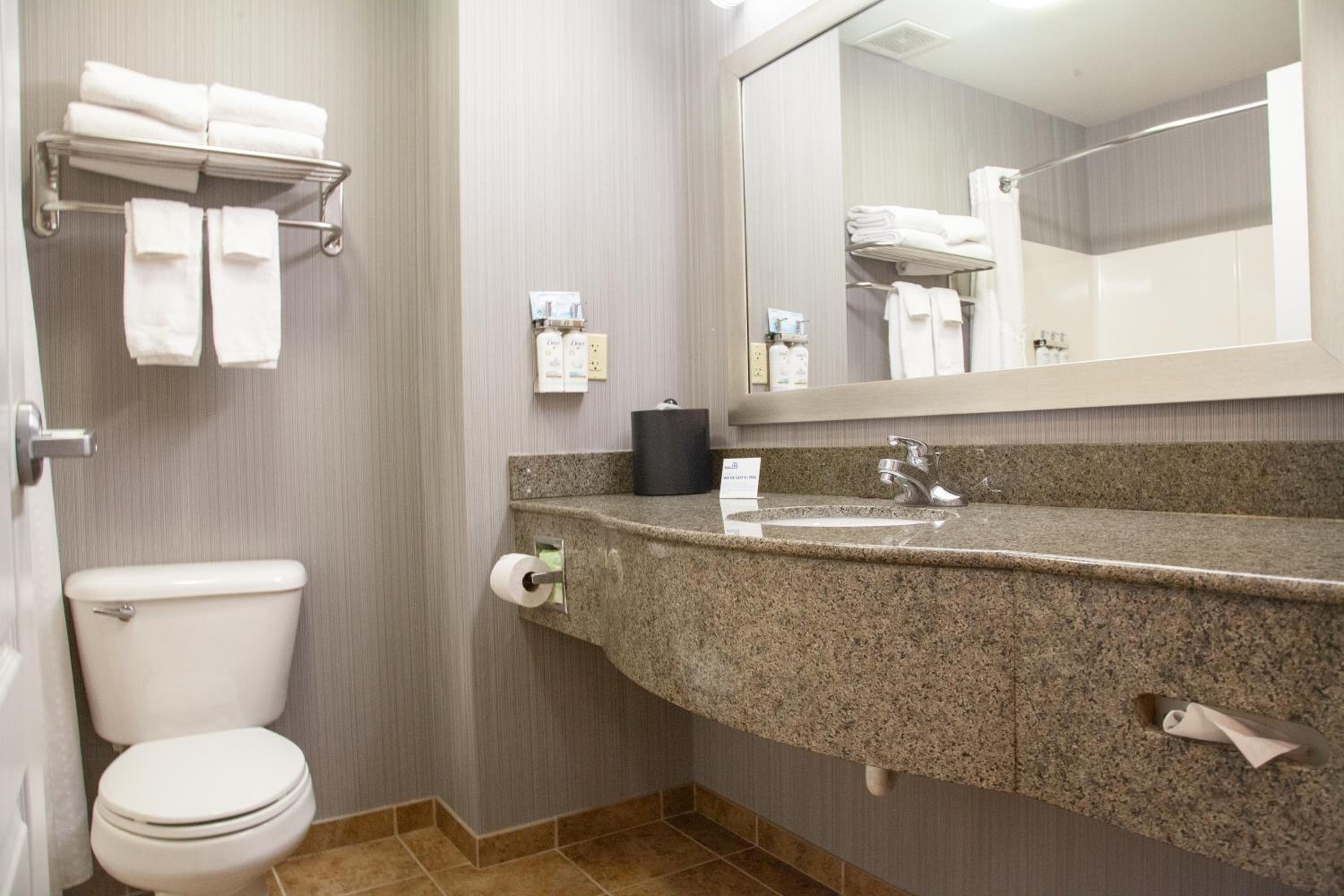 Standard King Room - Photo 3