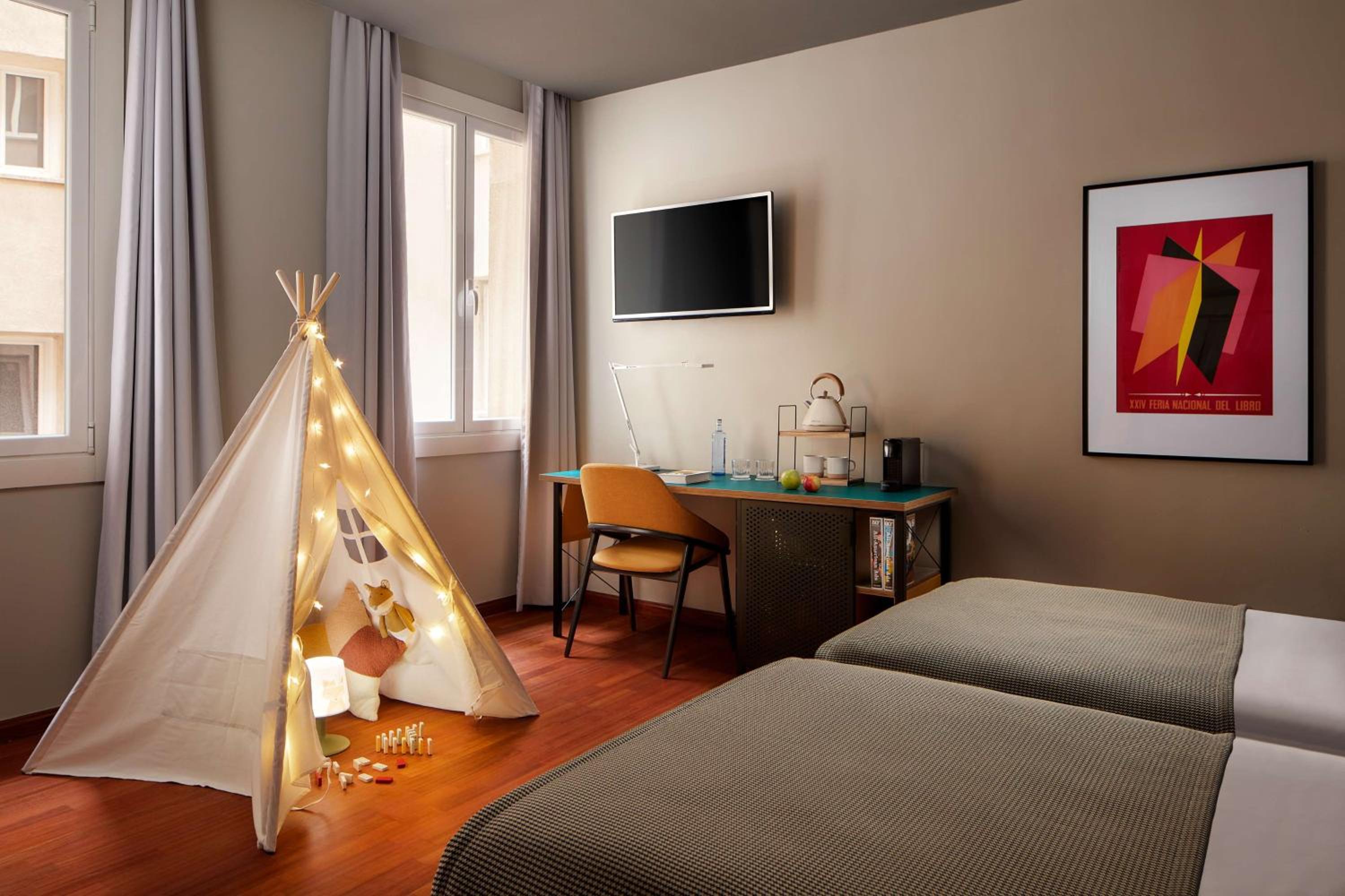 Avani Triple Room - Photo 1