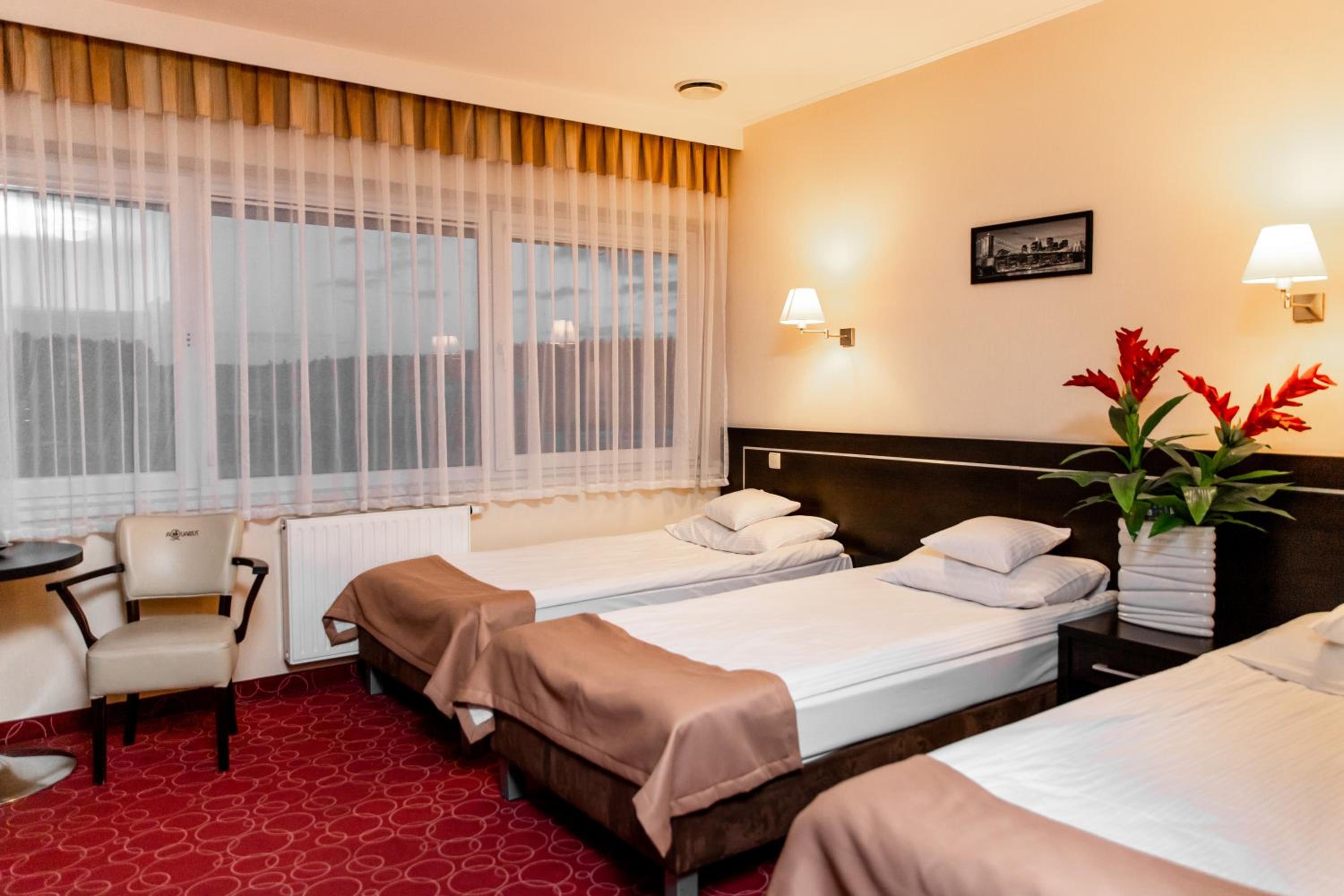 Triple Room with Private Bathroom photo 2
