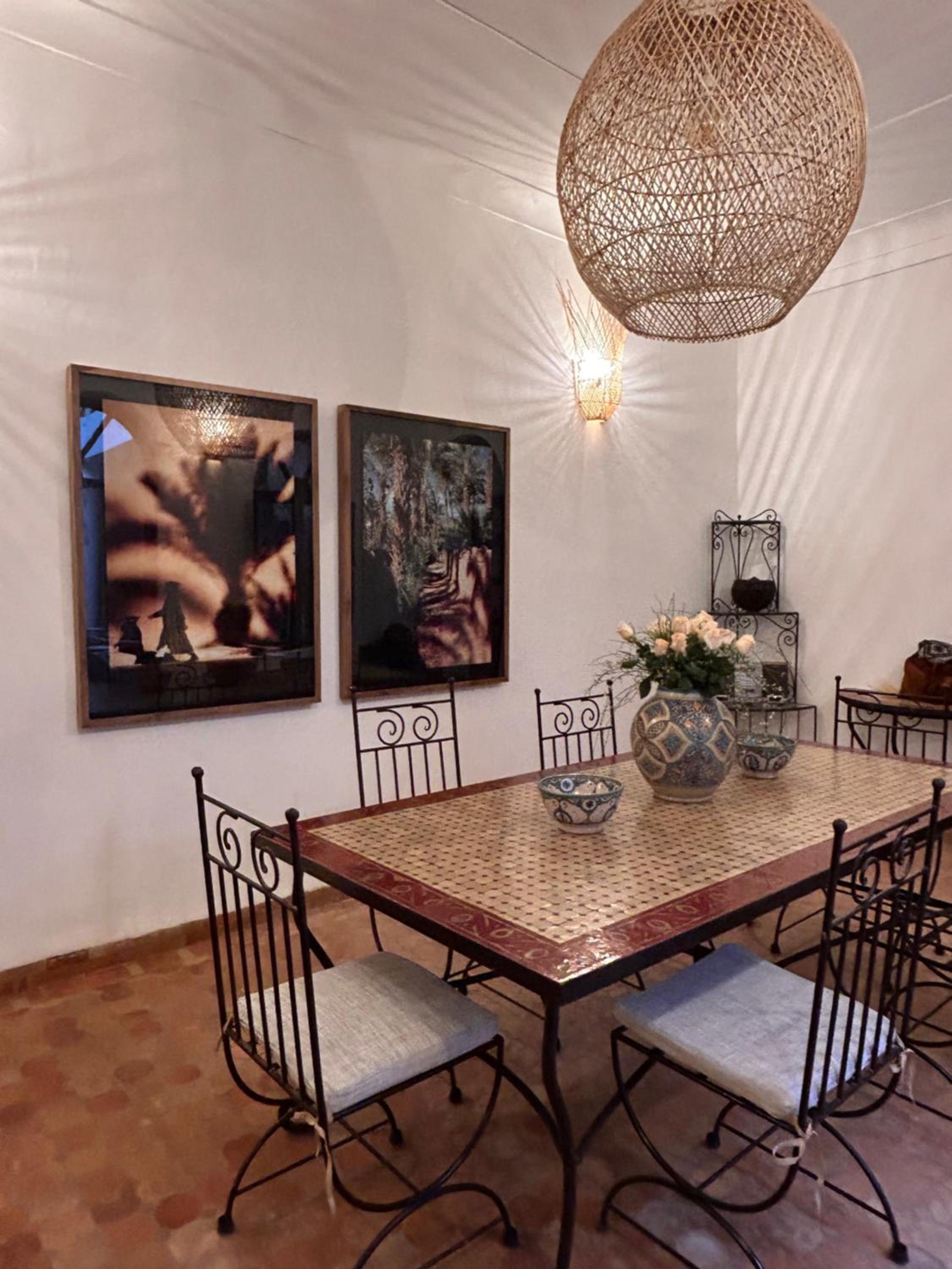 Five-Bedroom House - Photo 13
