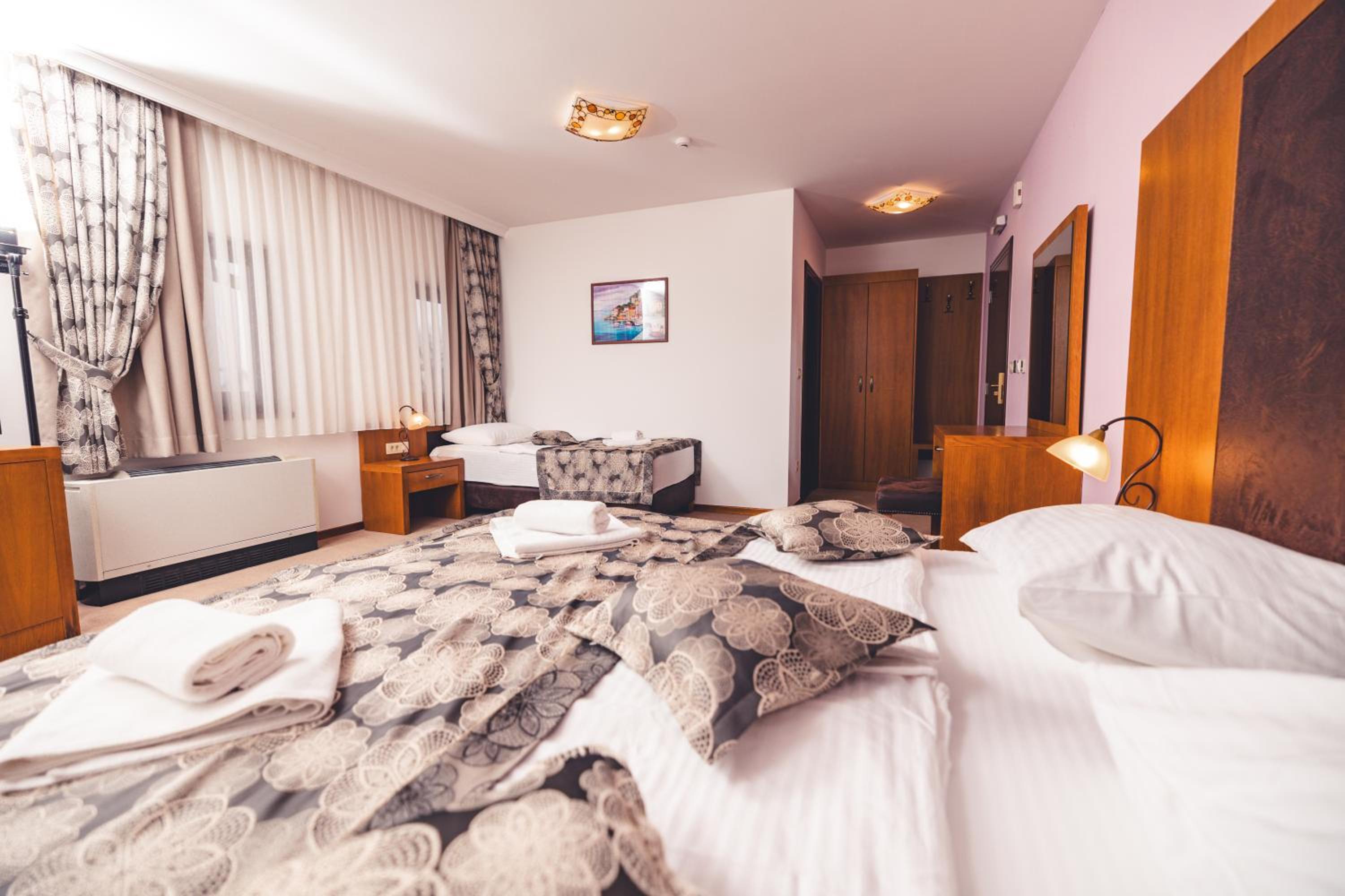 Luxury Triple Room photo 3