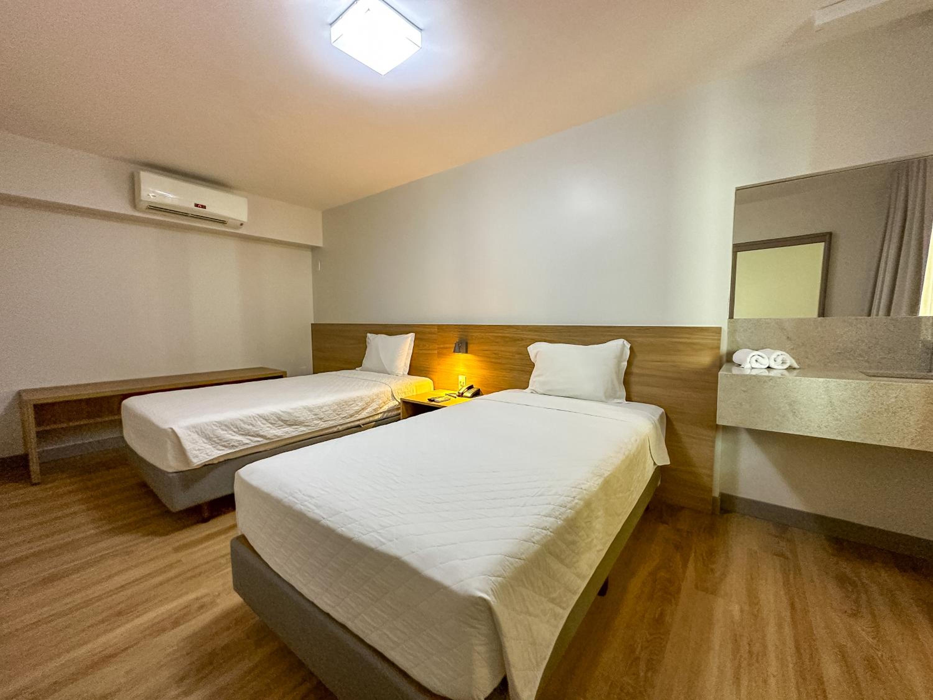 Suite Deluxe Superior 3 (twin) photo 3