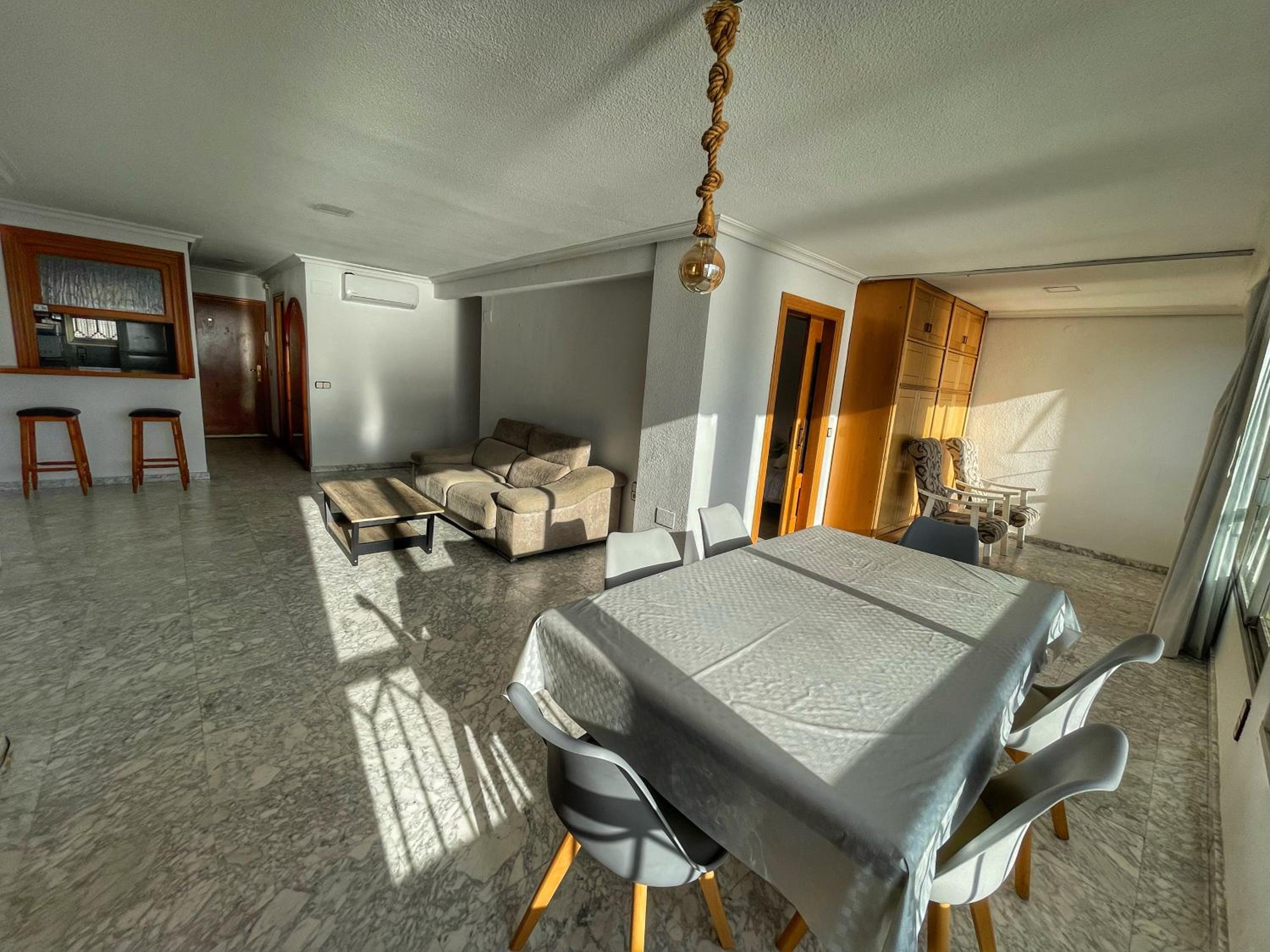 Apartamento con vista al mar