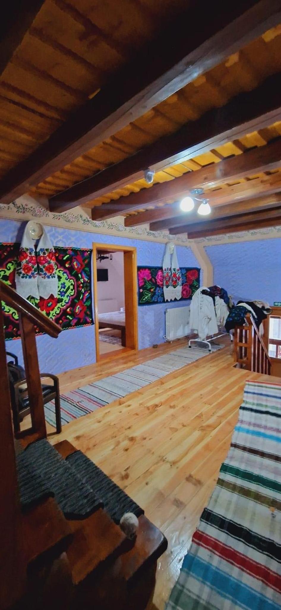 Double Room with Private Bathroom photo 2