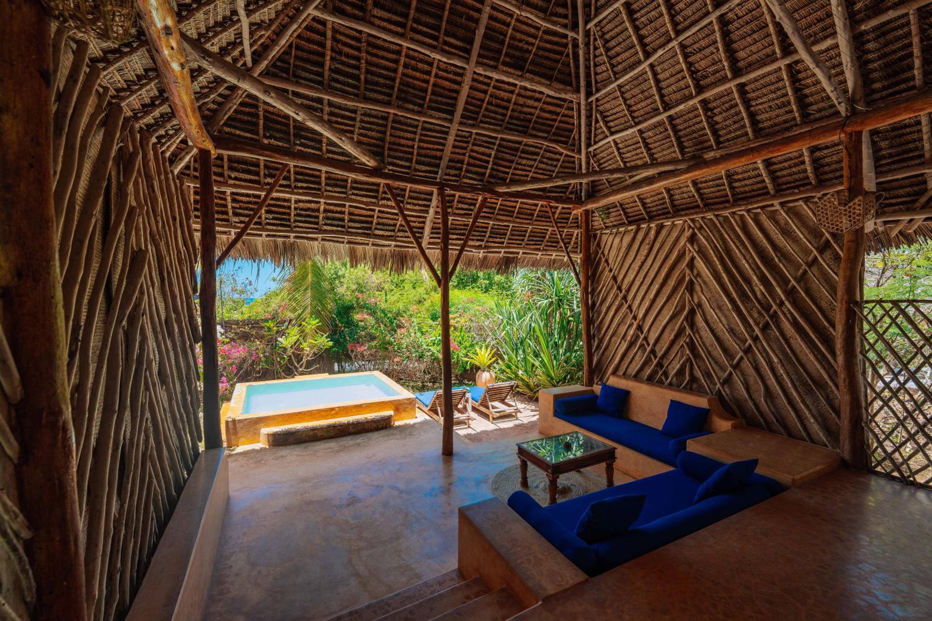 Junior Suite with Partial Sea View