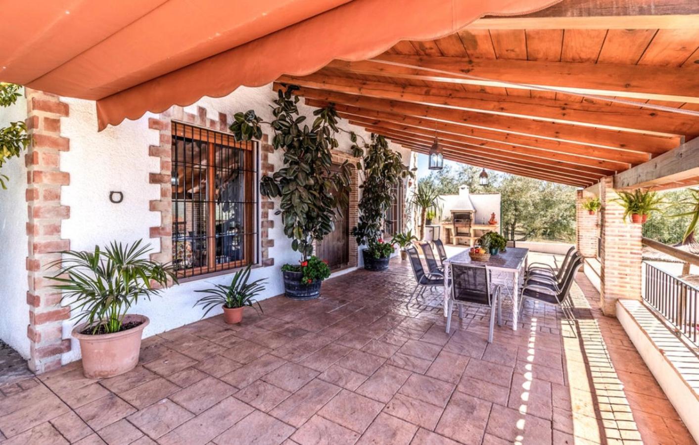 Casa de cuatro habitaciones