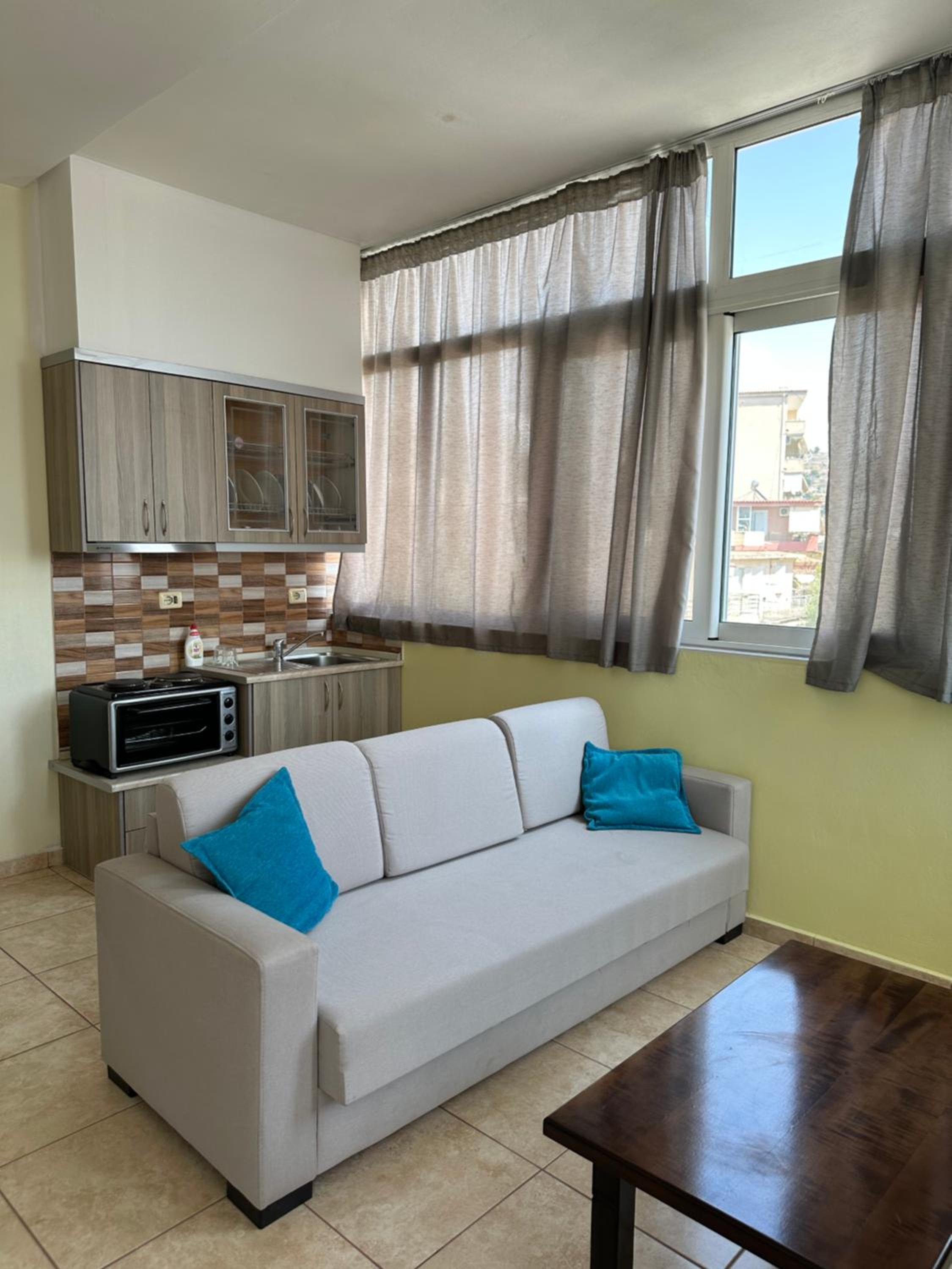 One-Bedroom Apartment