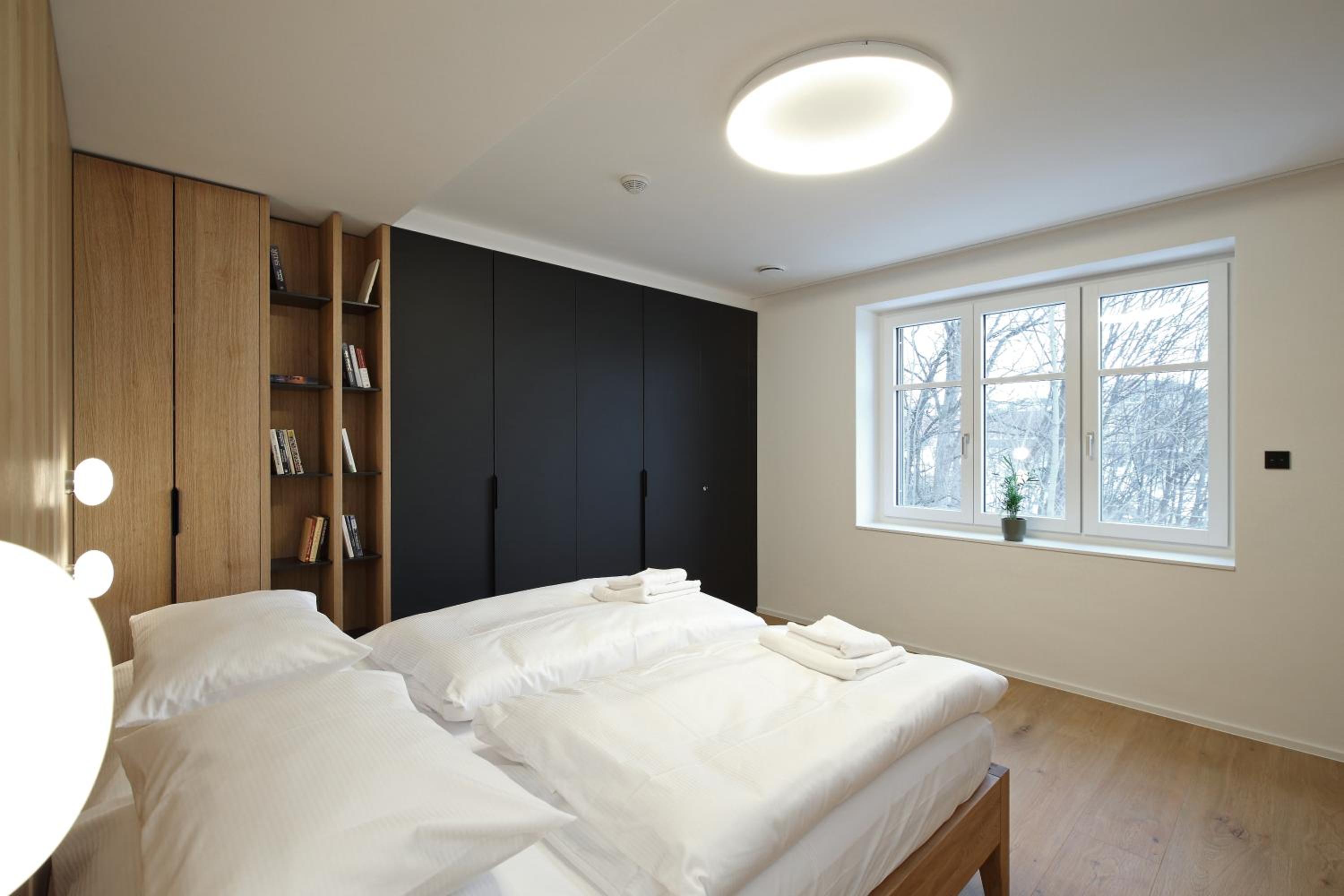 Deluxe Suite with Spa Bath