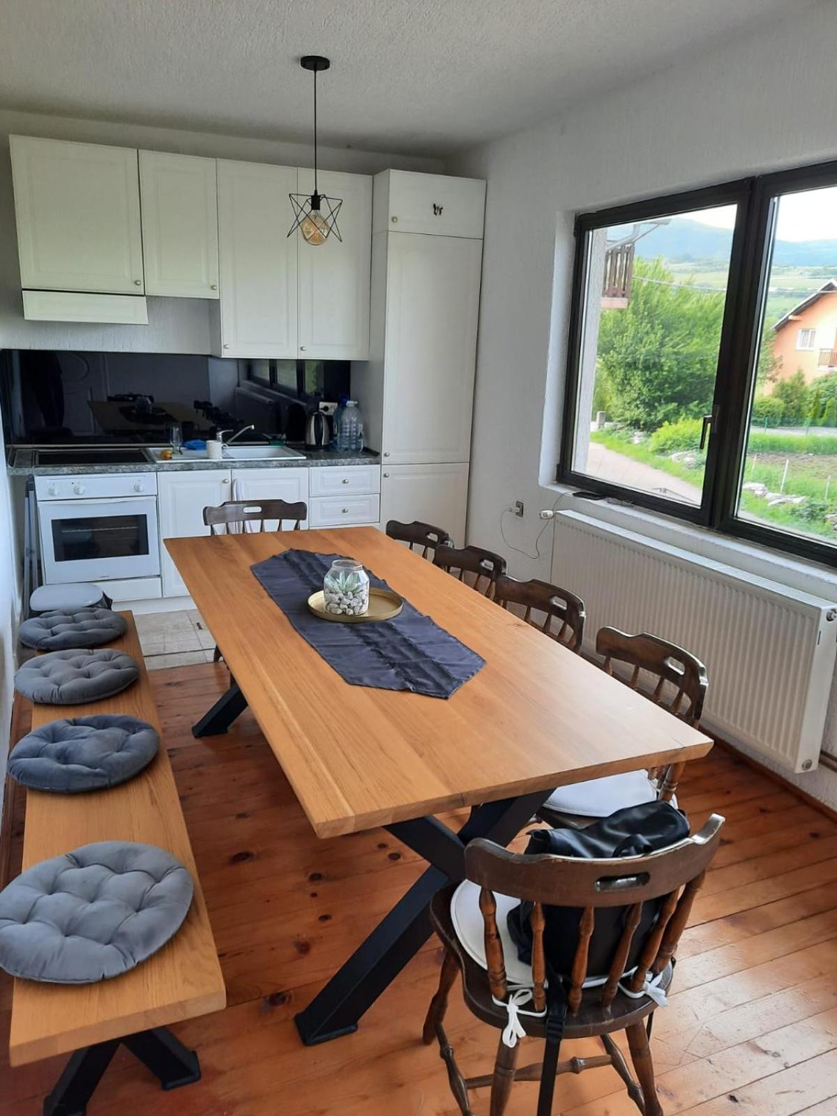 Three-Bedroom House photo 1