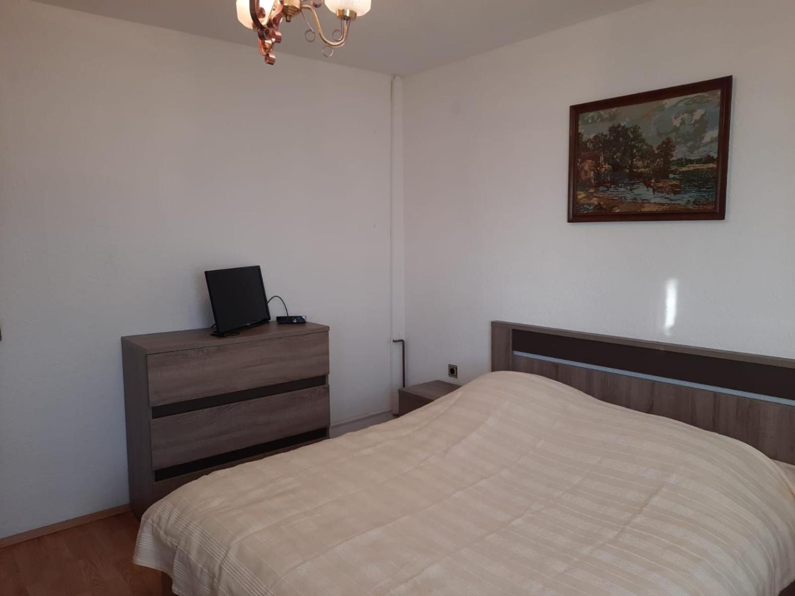 Three-Bedroom House photo 3