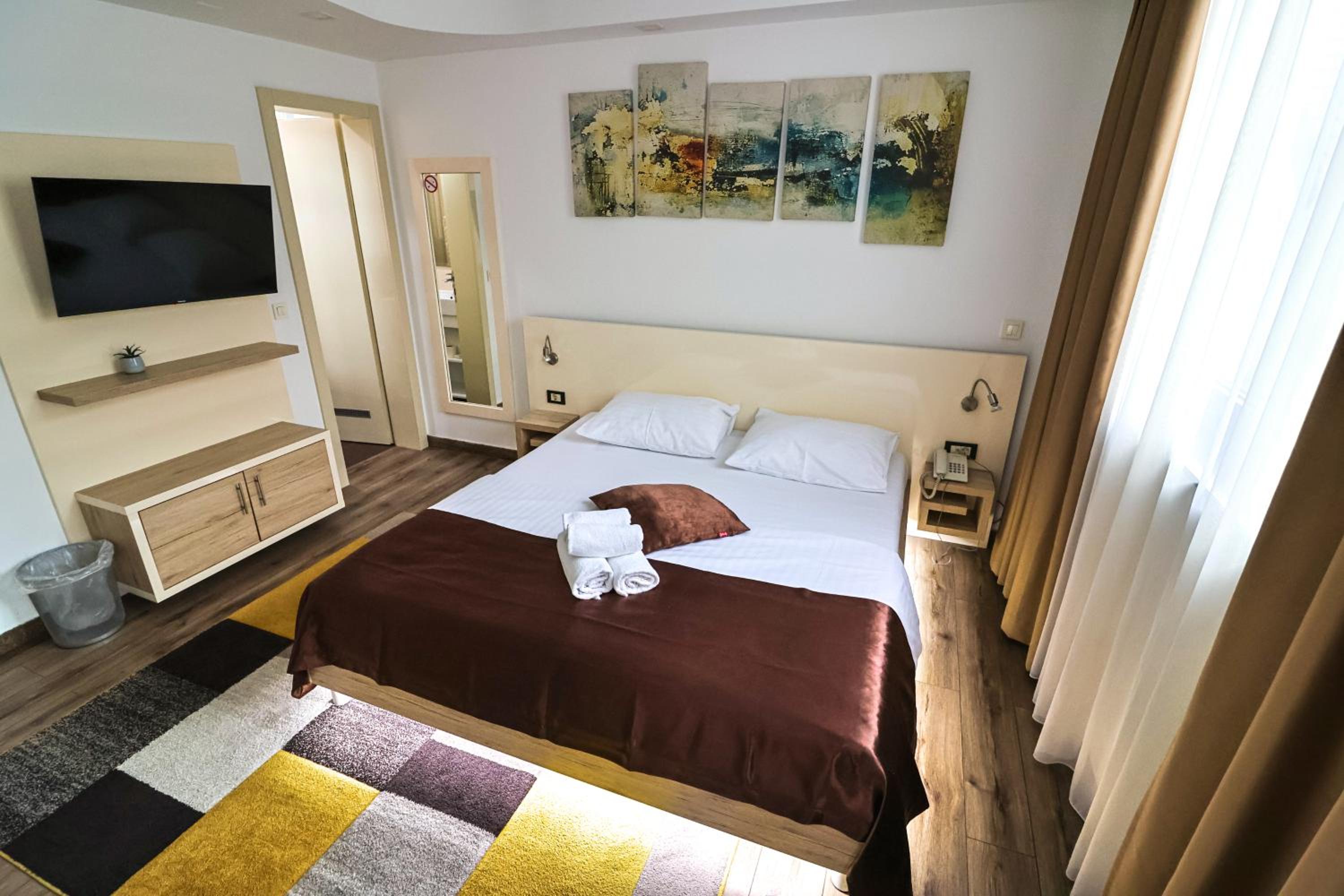 Standard Triple Room photo 2