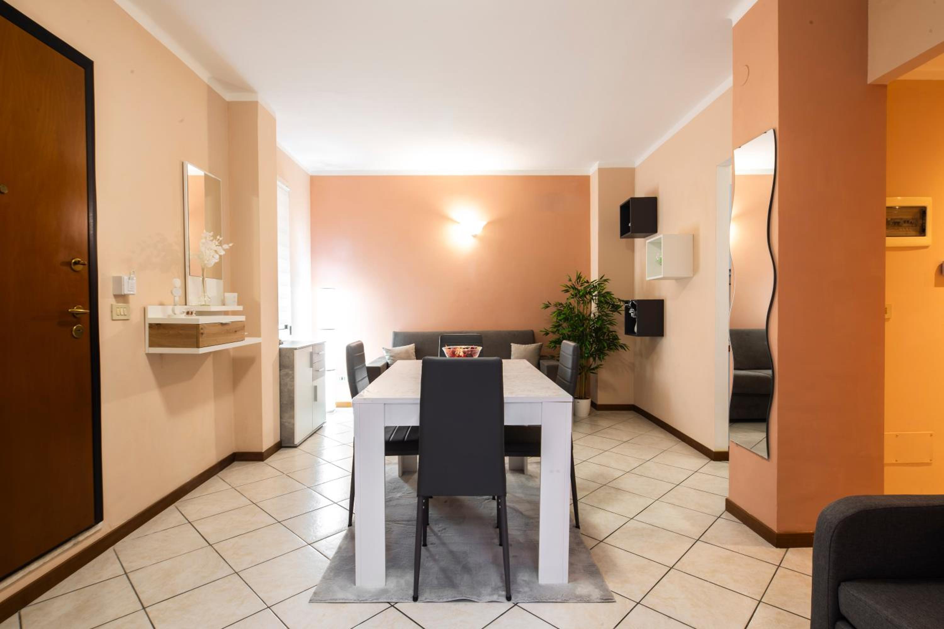 One-Bedroom House photo 1
