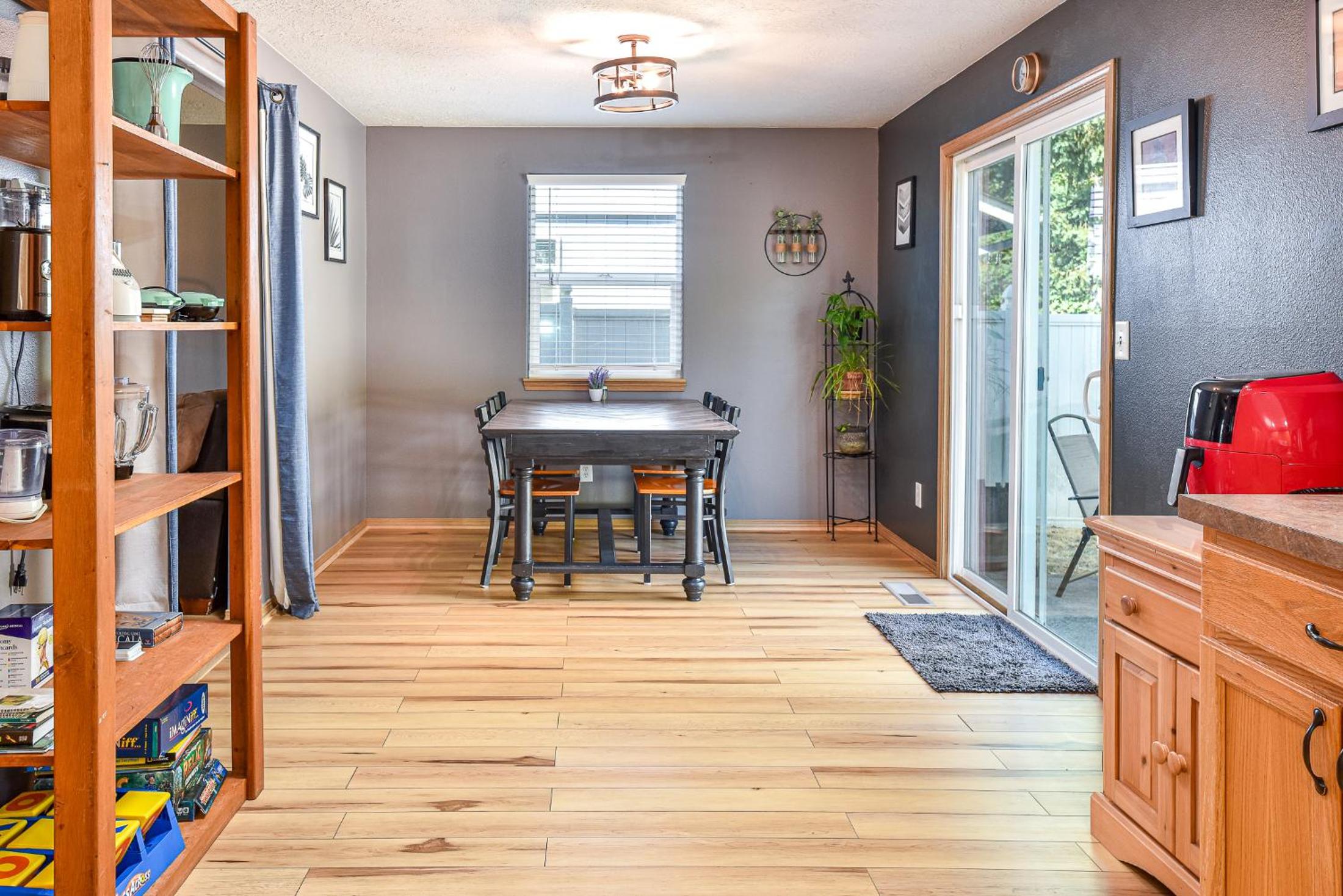 Four-Bedroom House - Photo 21