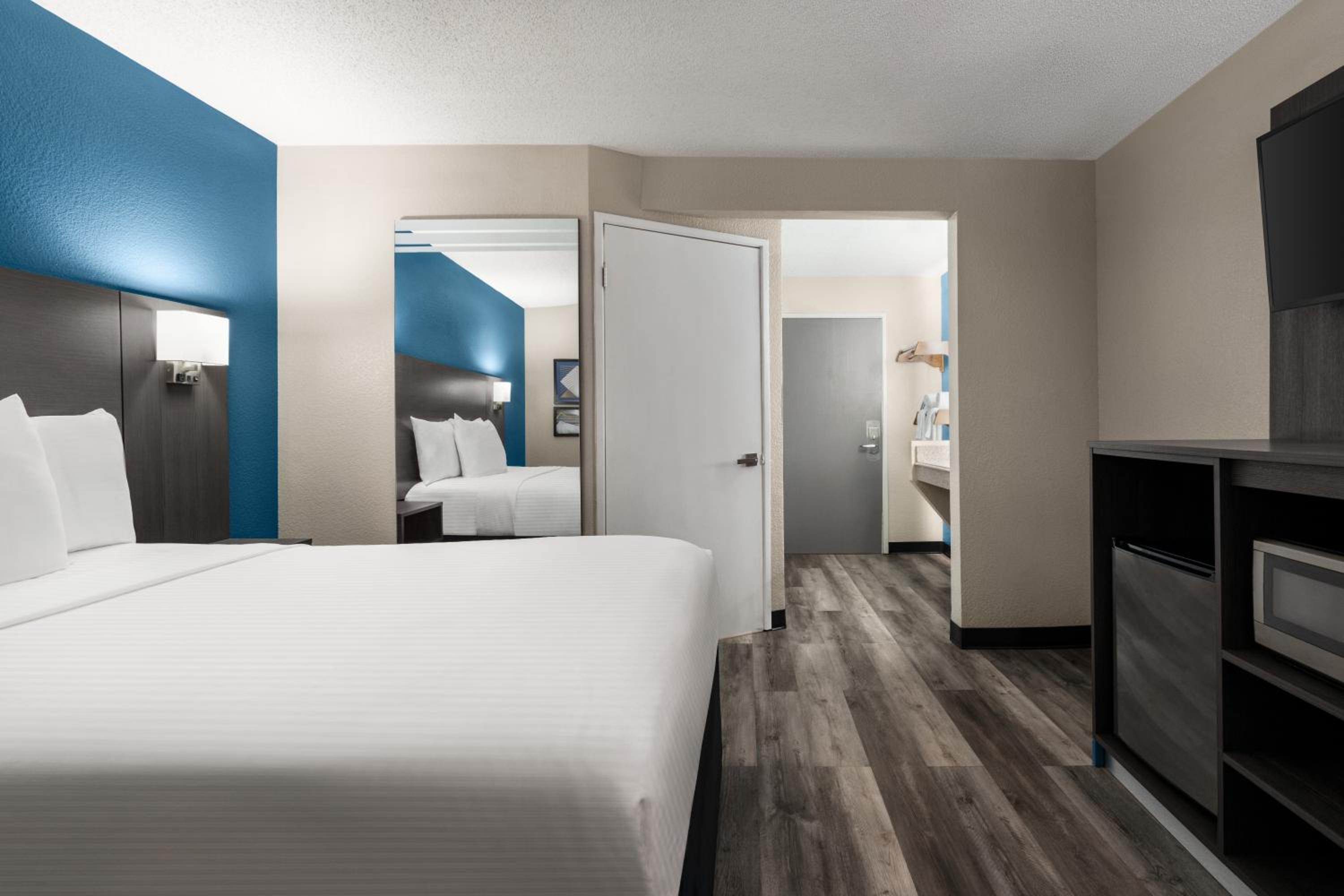 Double Room - Disability Access - Photo 4