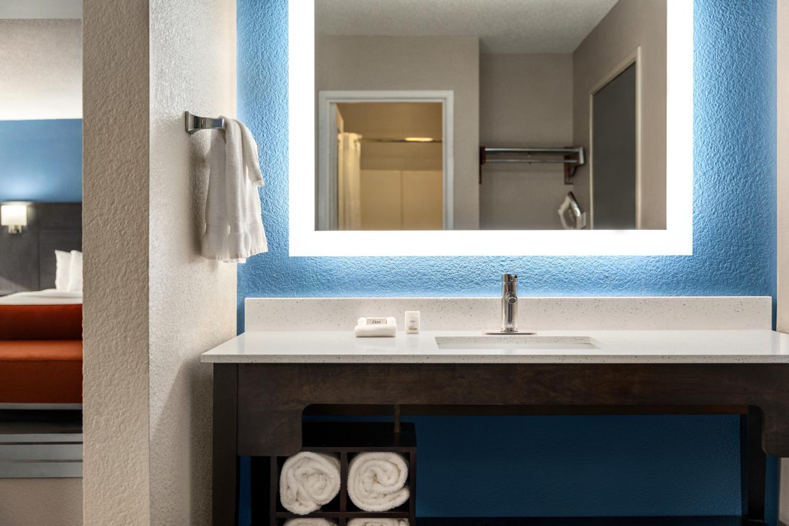 Executive King Room - Photo 3
