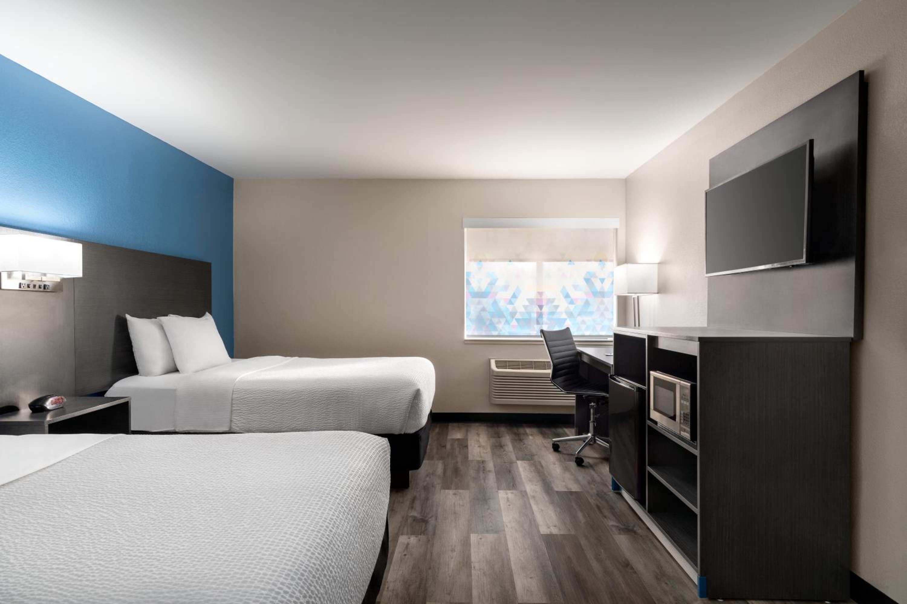 Double Room with Two Double Beds - Photo 6