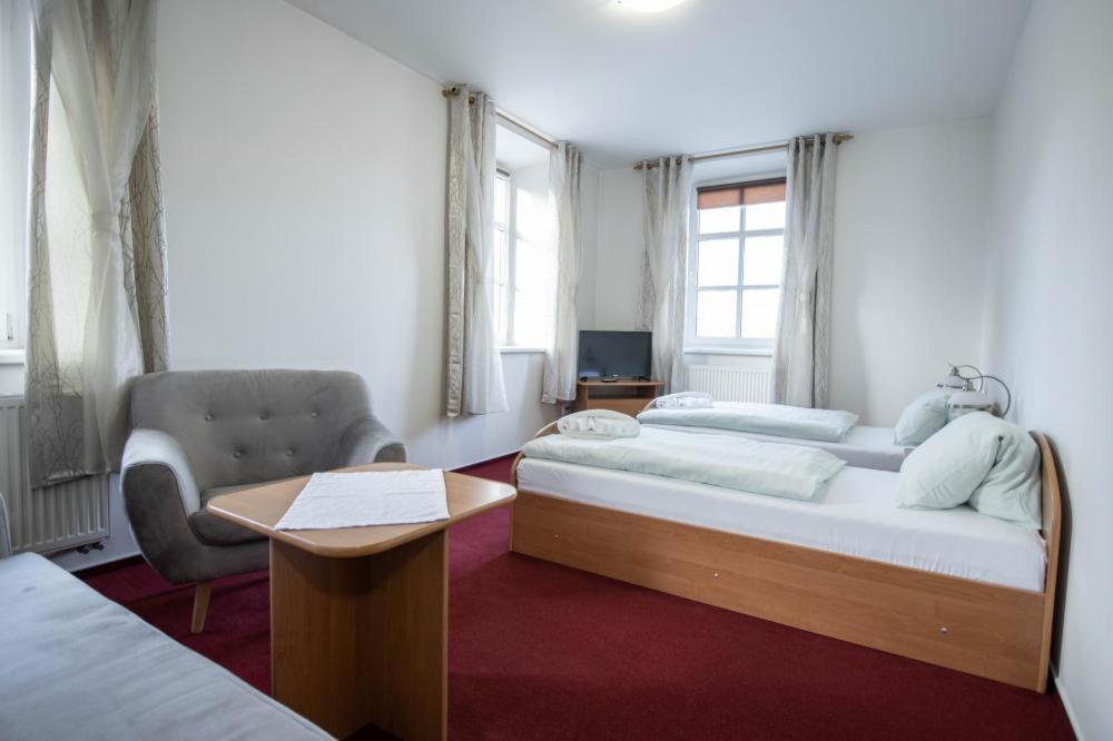 Standard Double or Twin Room - Photo 5