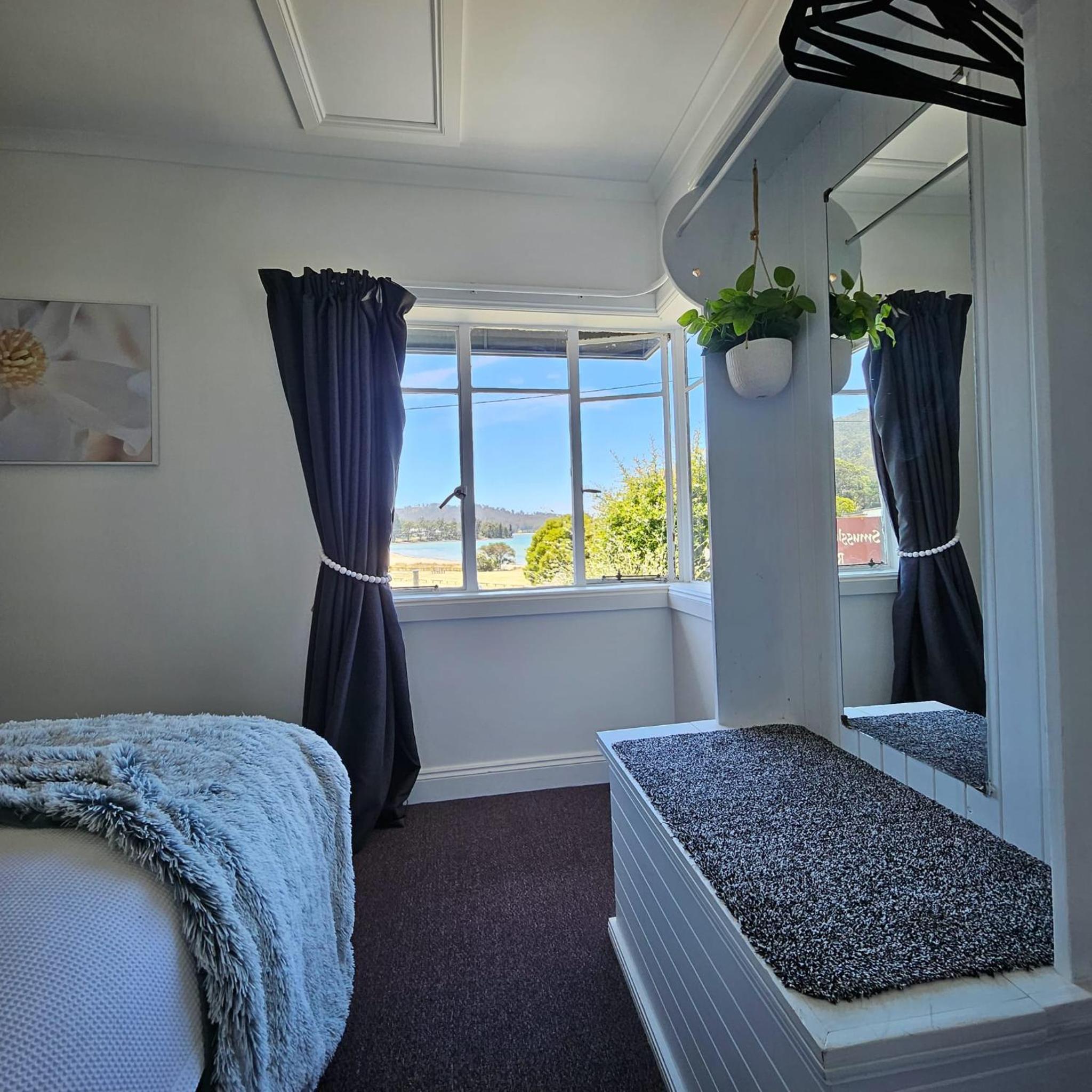 Two-Bedroom Apartment With Sea View photo 1