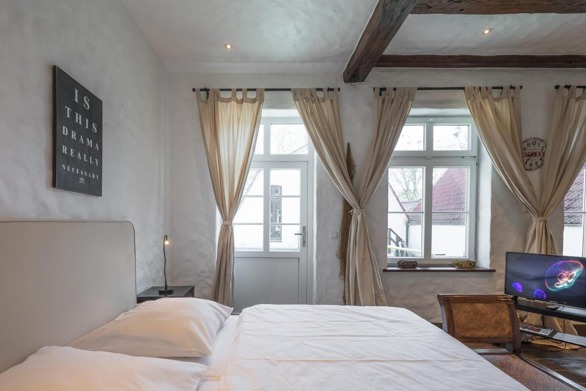Vacation Home thumbnail 5