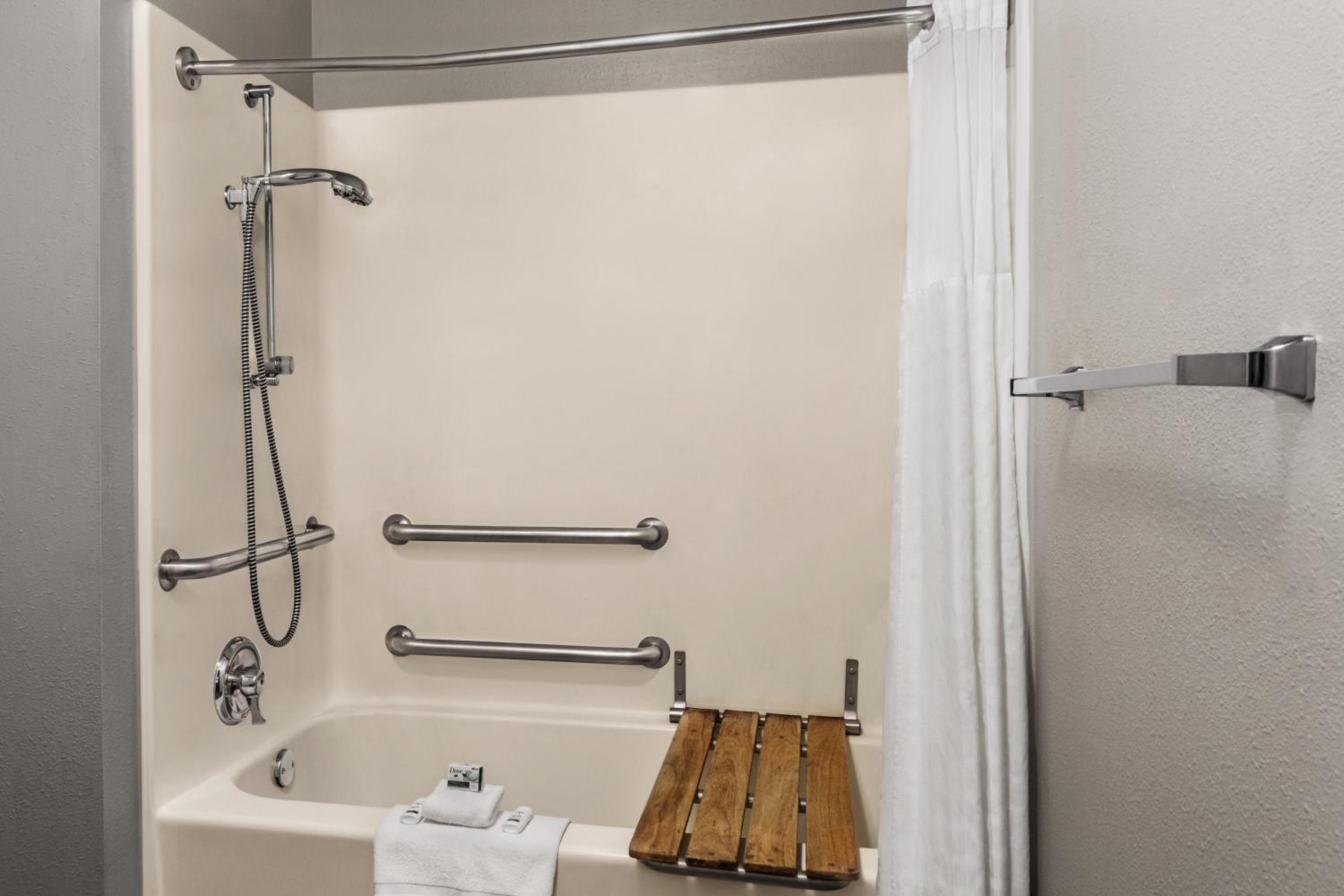 Double Room - Disability Access - Photo 5