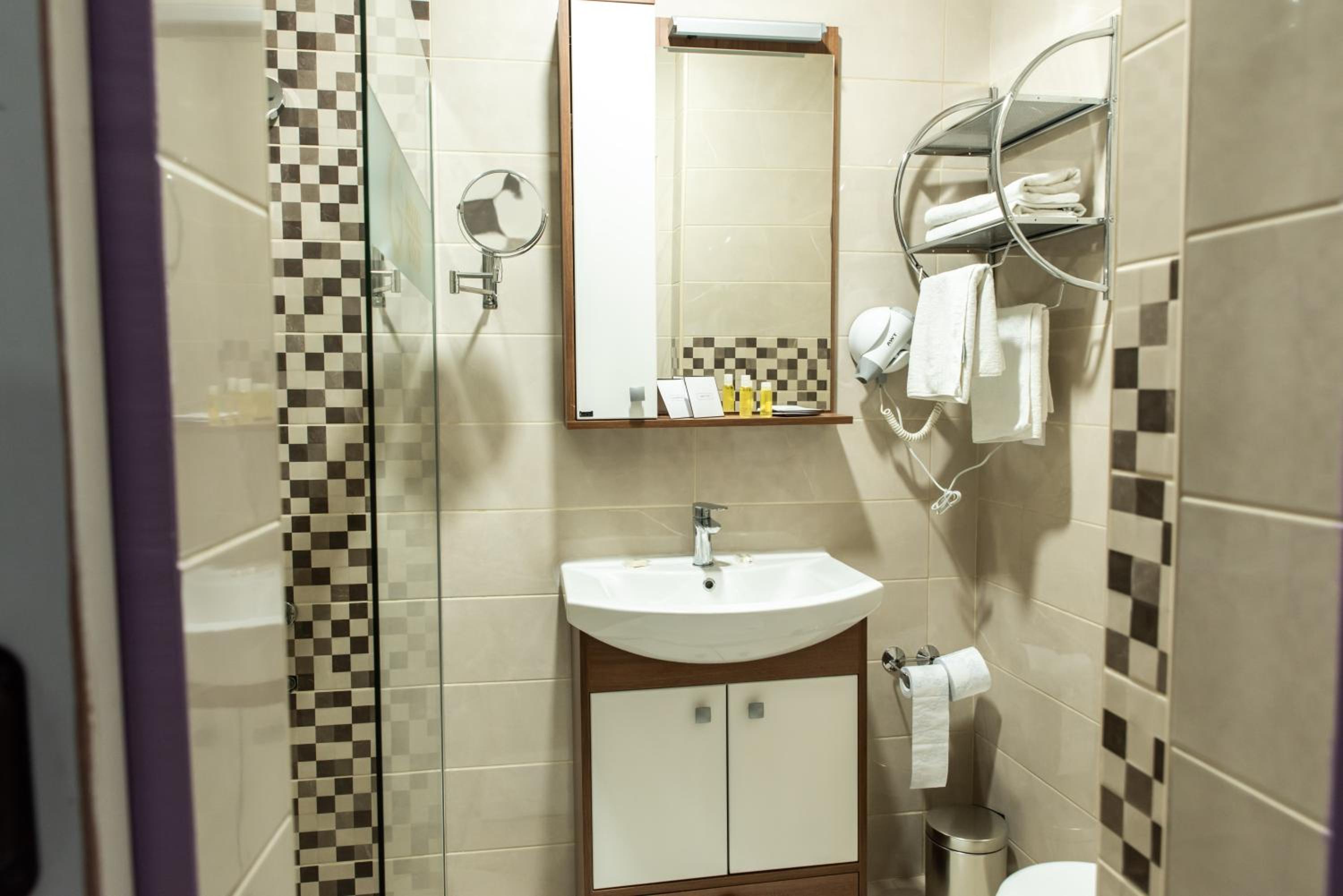 Twin or Double Room photo 2