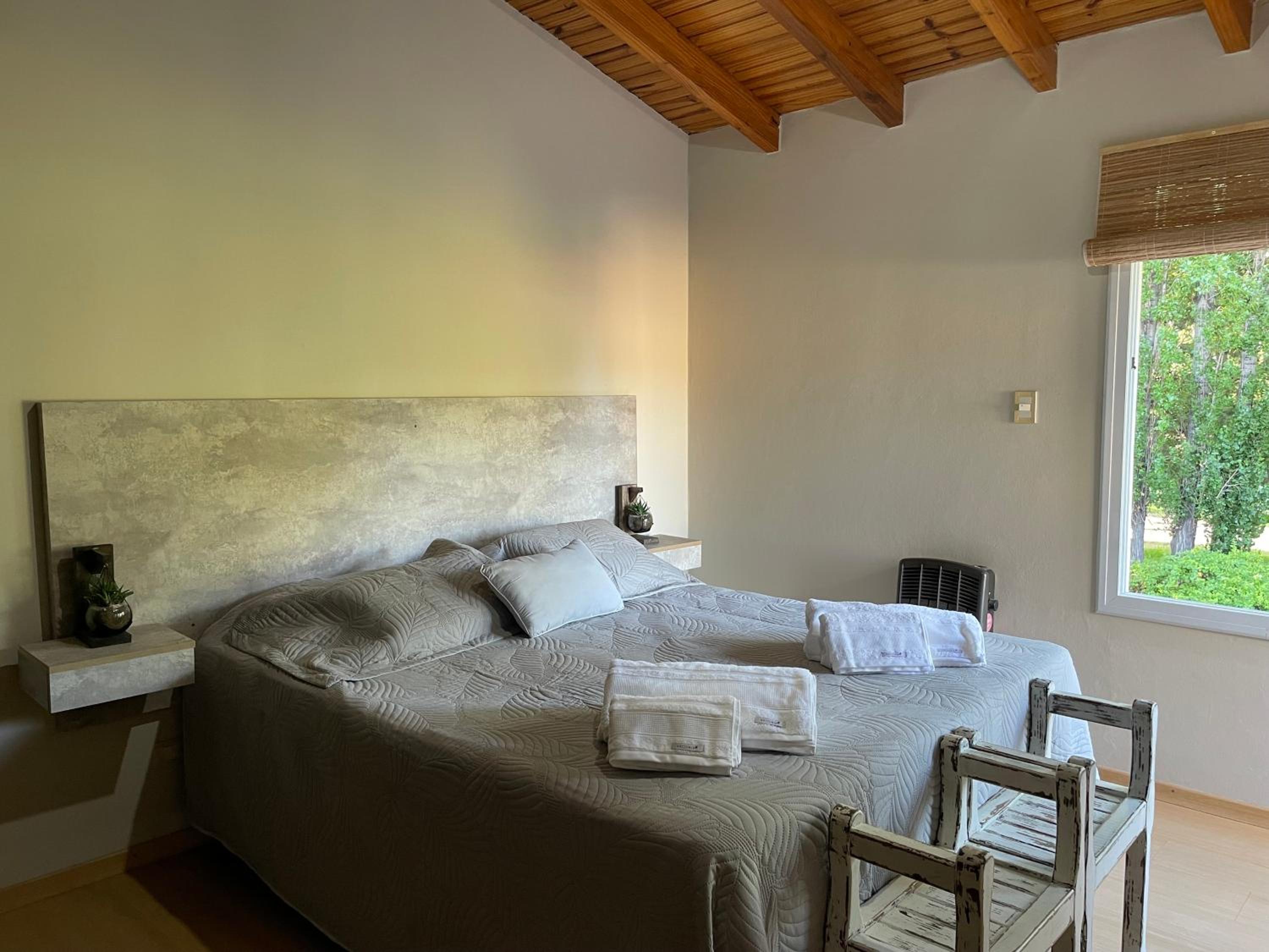 Four-Bedroom House photo 2