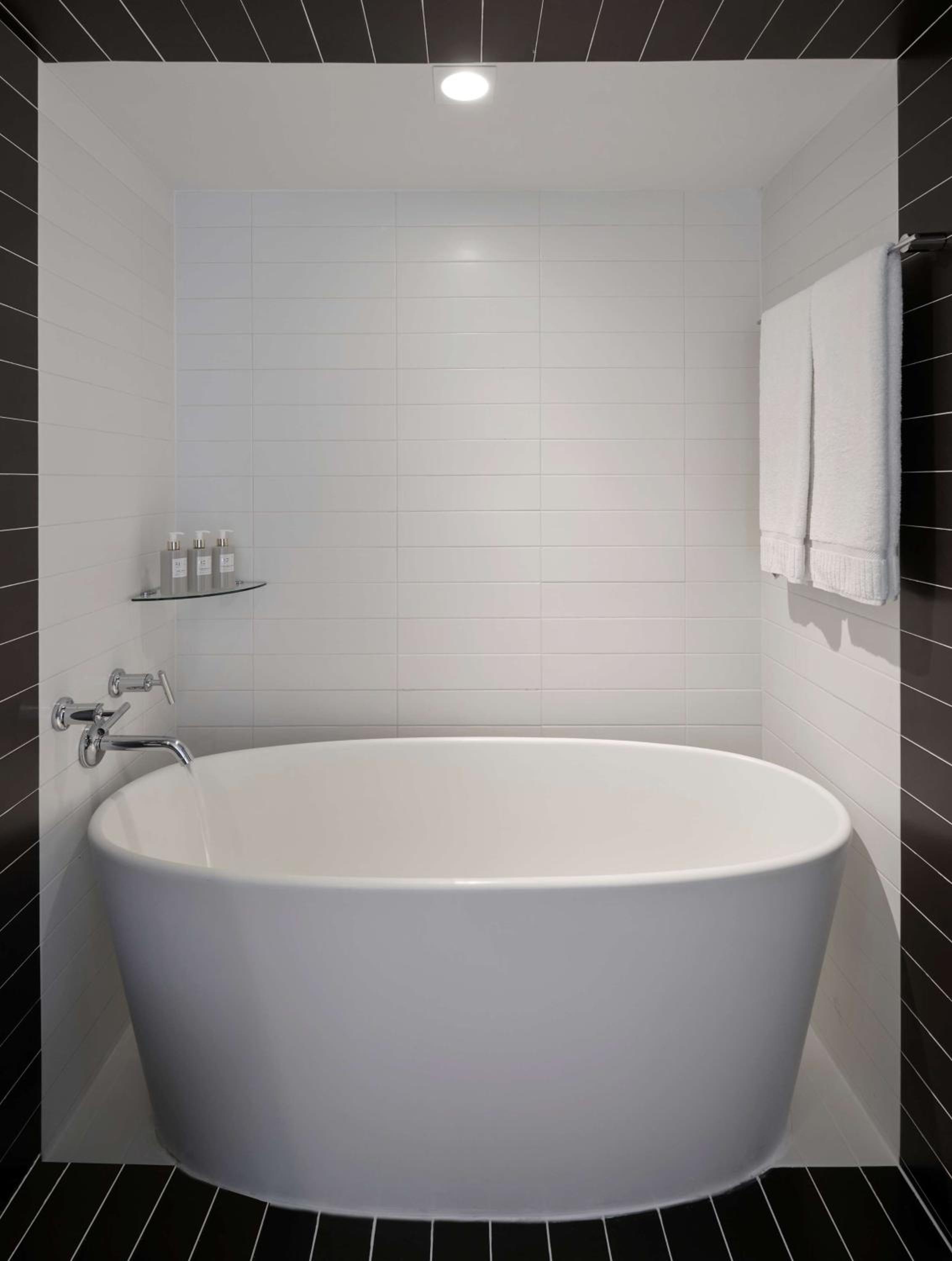 Zena King Suite - Photo 9