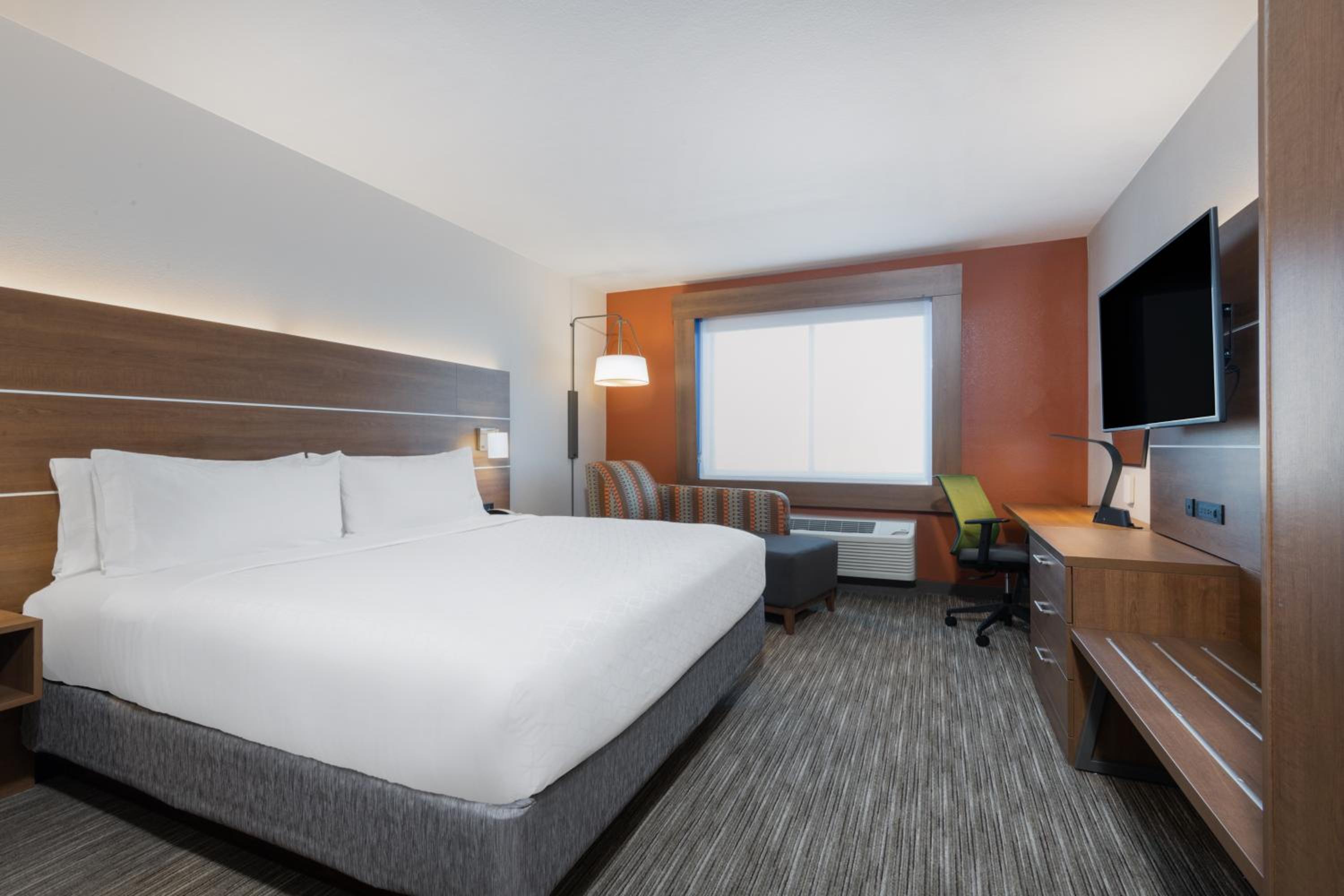 Standard King Room - Photo 1