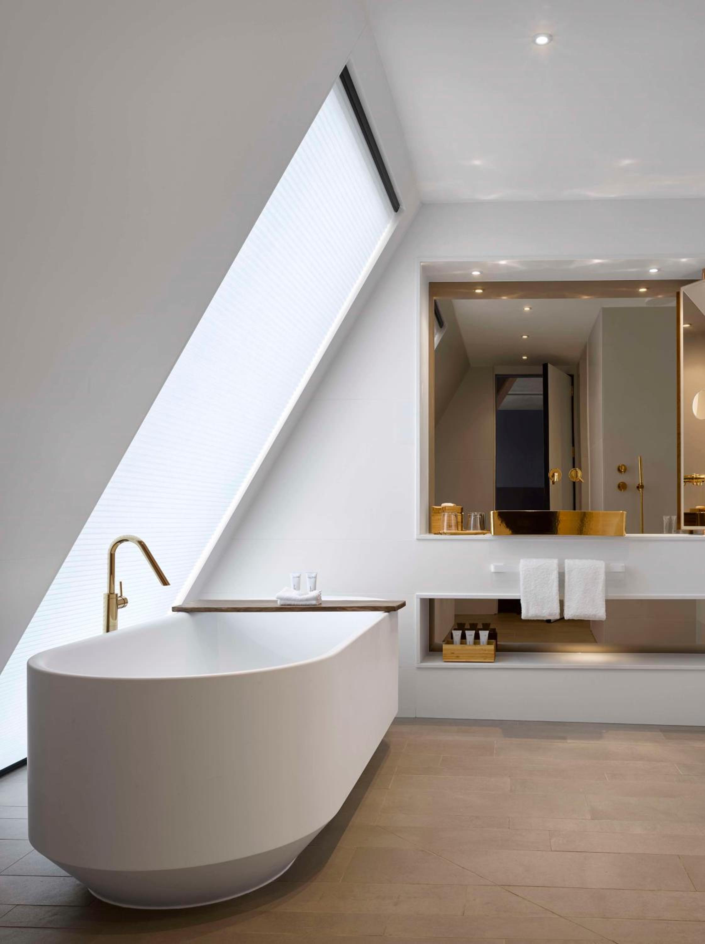 Shoreditch Balcony Suite