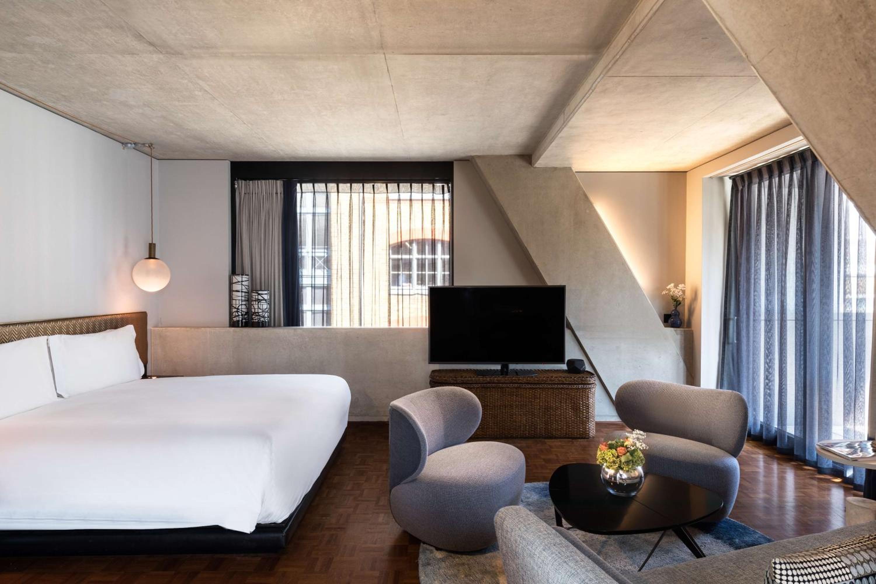 East End Balcony Suite