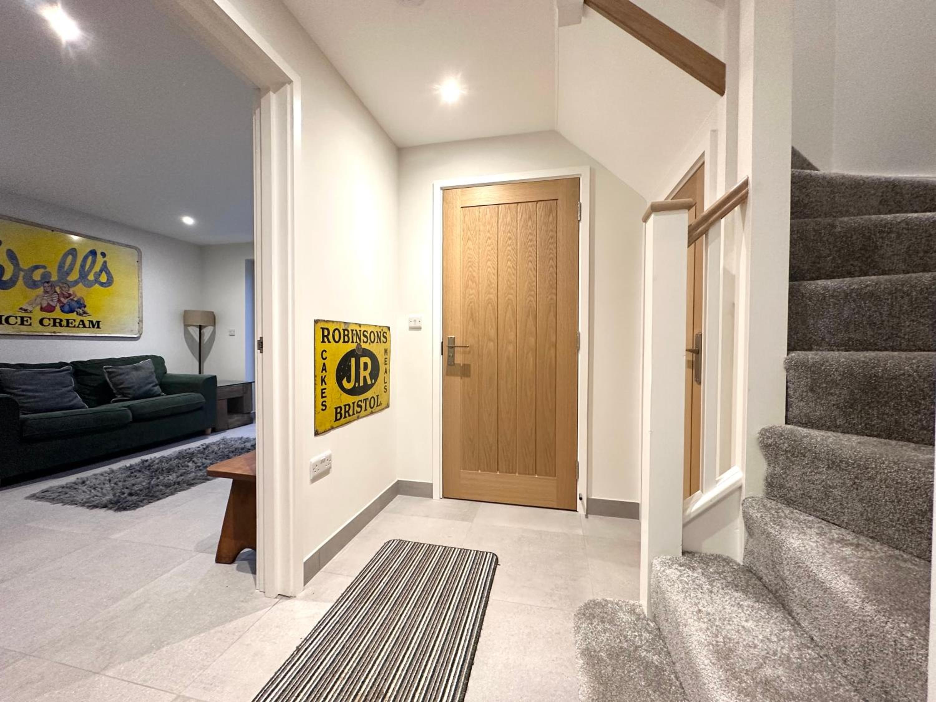Two-Bedroom House photo 3