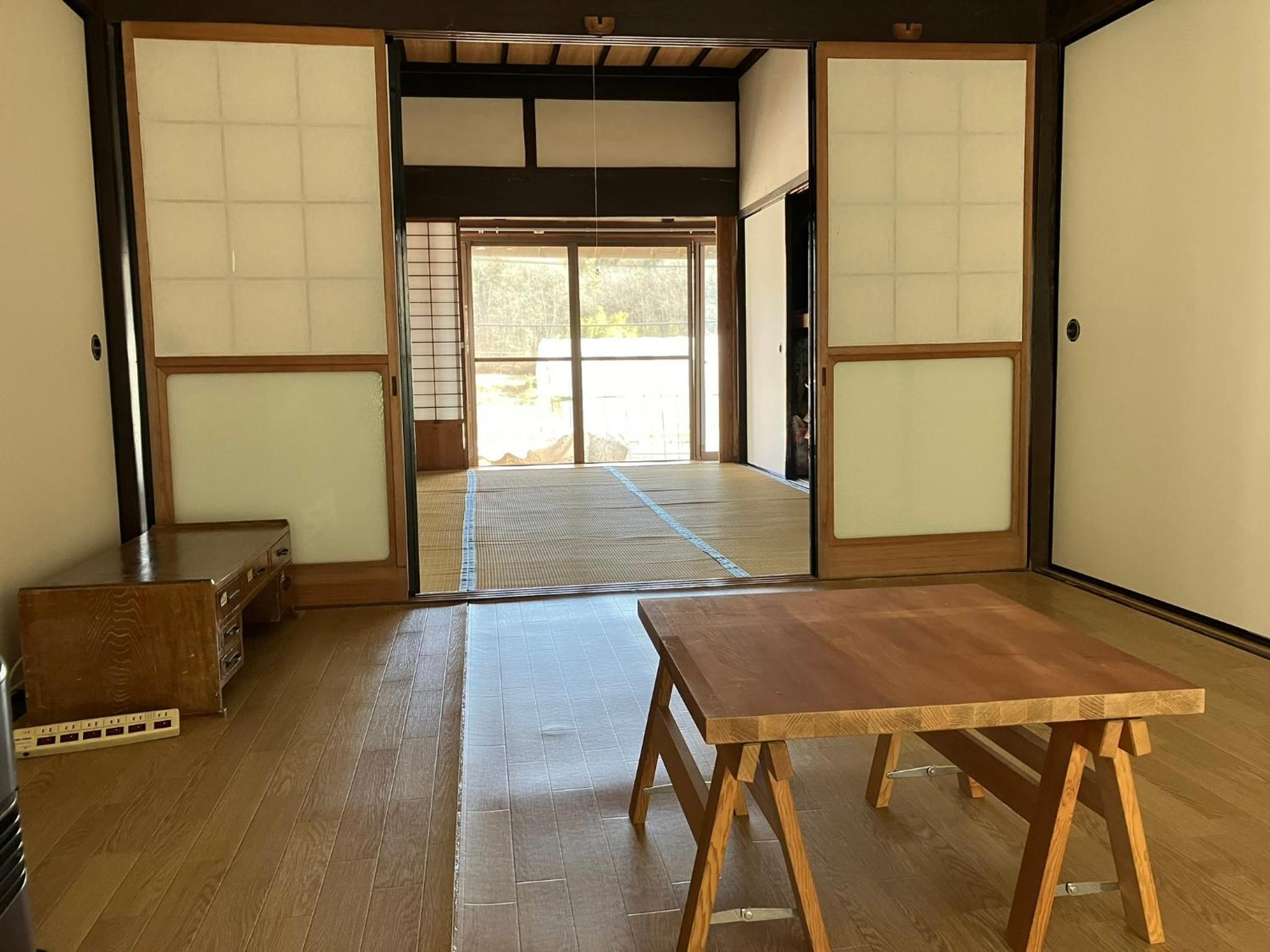 Family Room photo 2