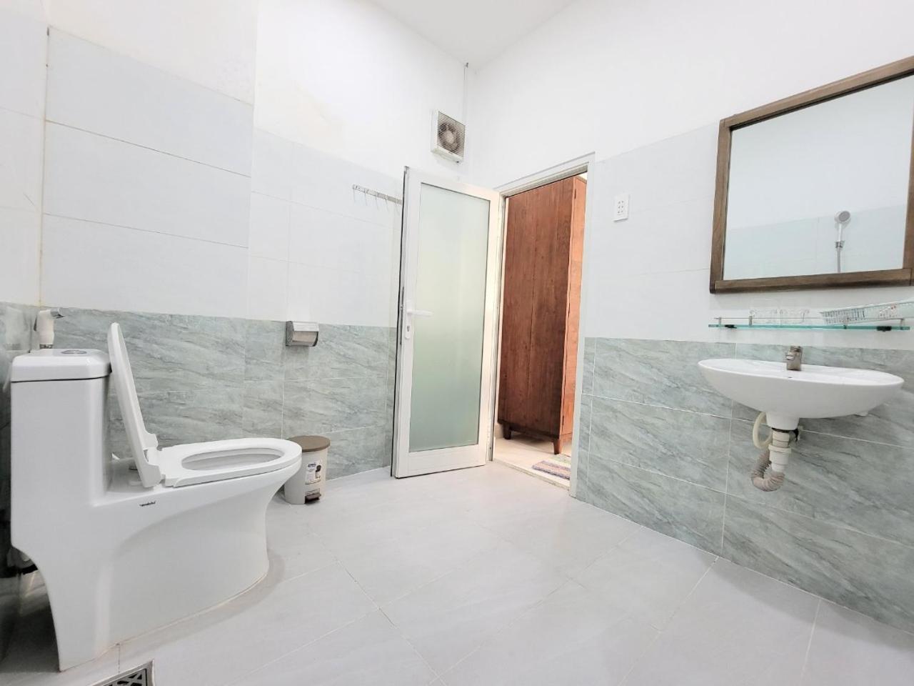 Double Room - Photo 11