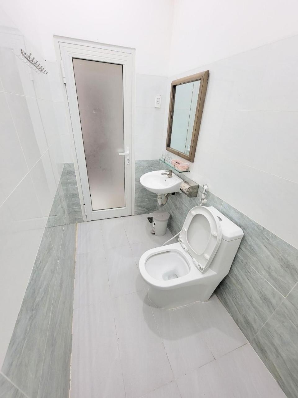 Double Room - Photo 8