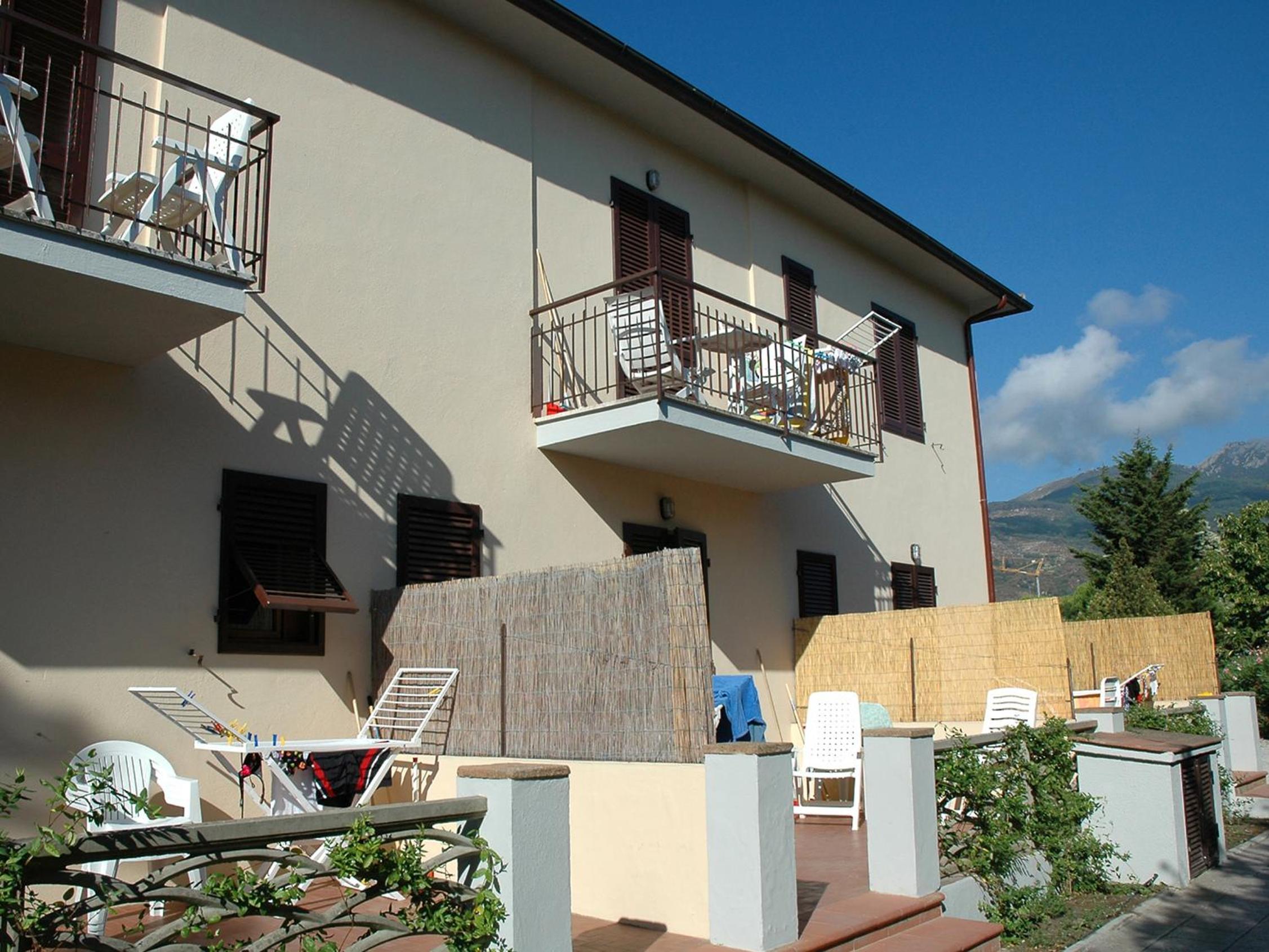 Apartment with Balcony photo 2