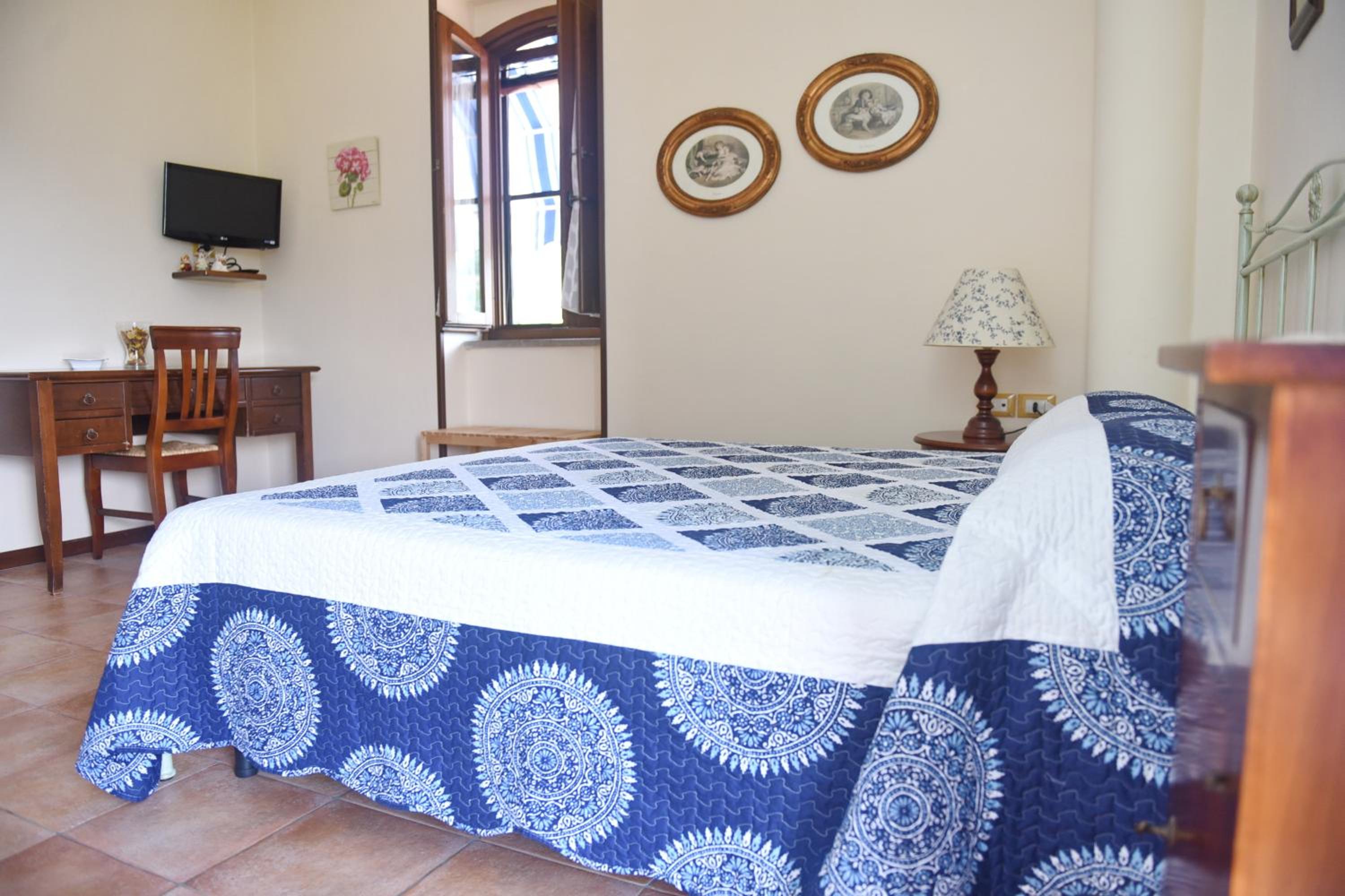 Double Room with Pool View photo 1