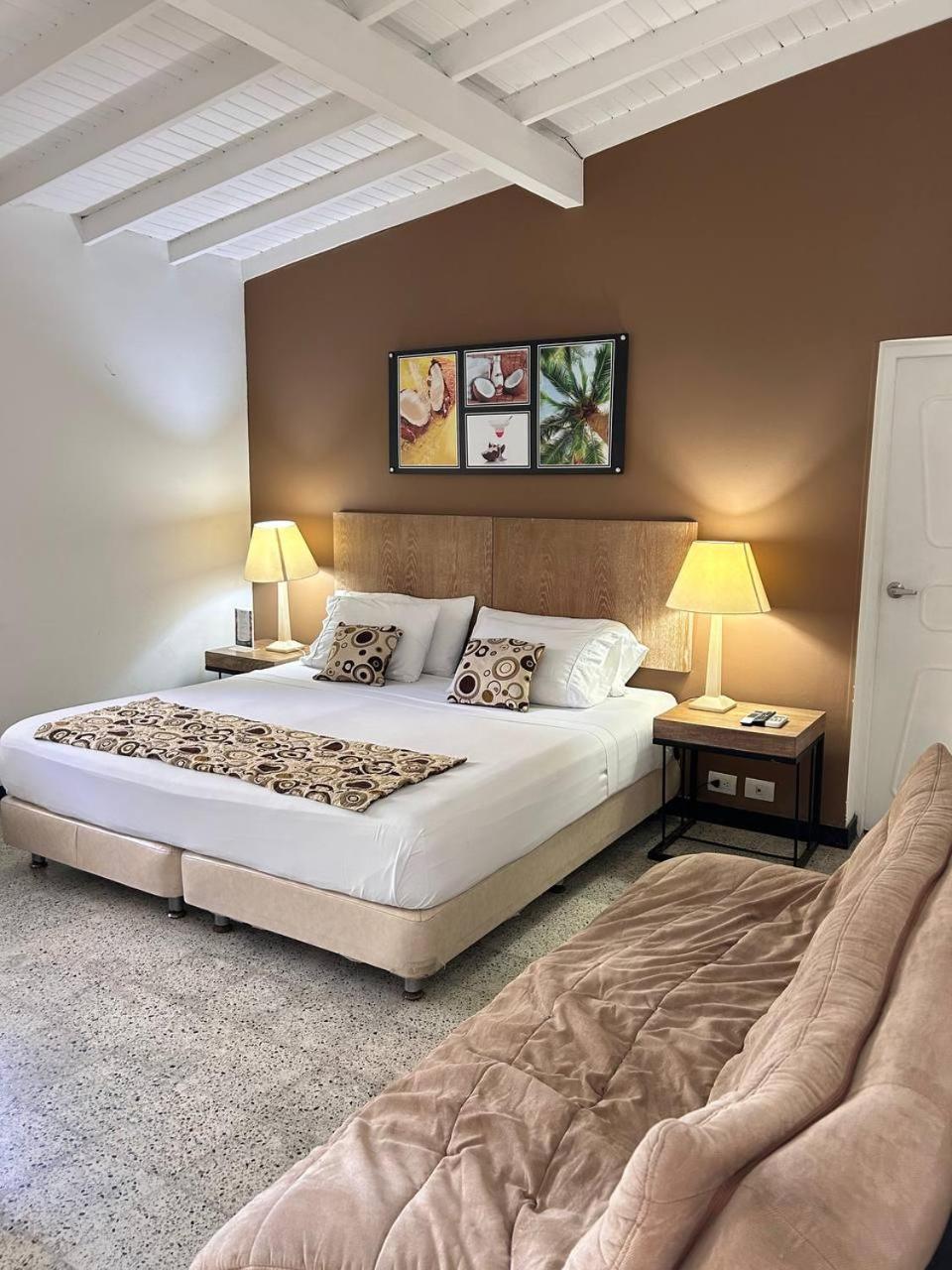 Deluxe Triple Room photo 1