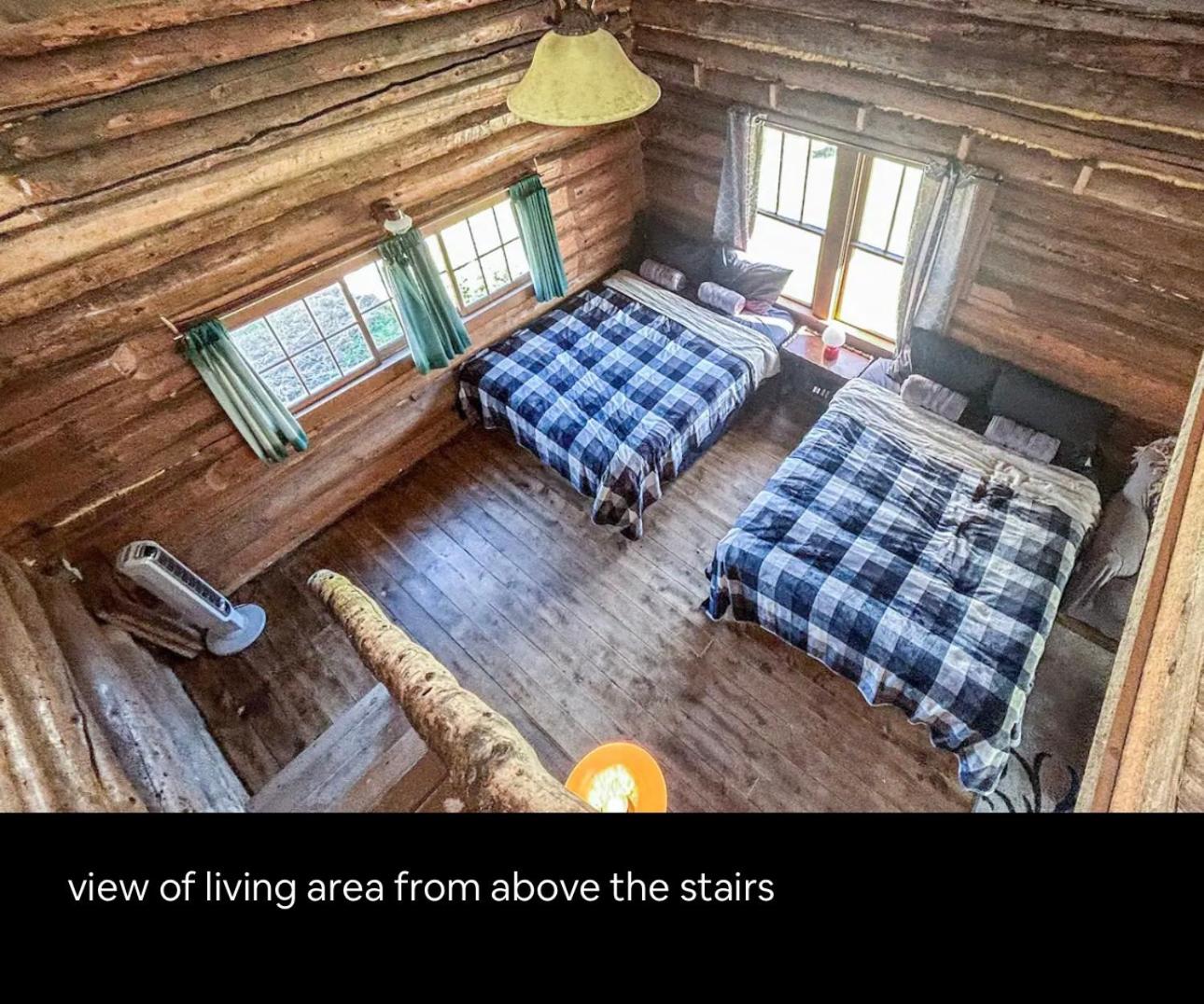 Family Room with Mountain View photo 3