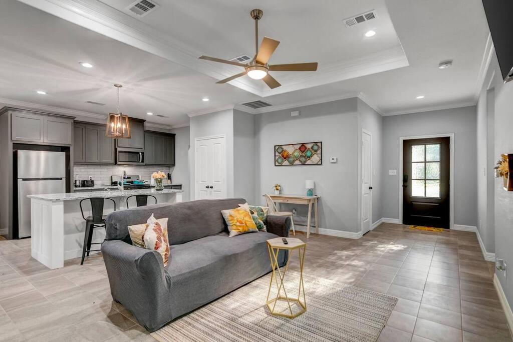 Three-Bedroom House photo 1